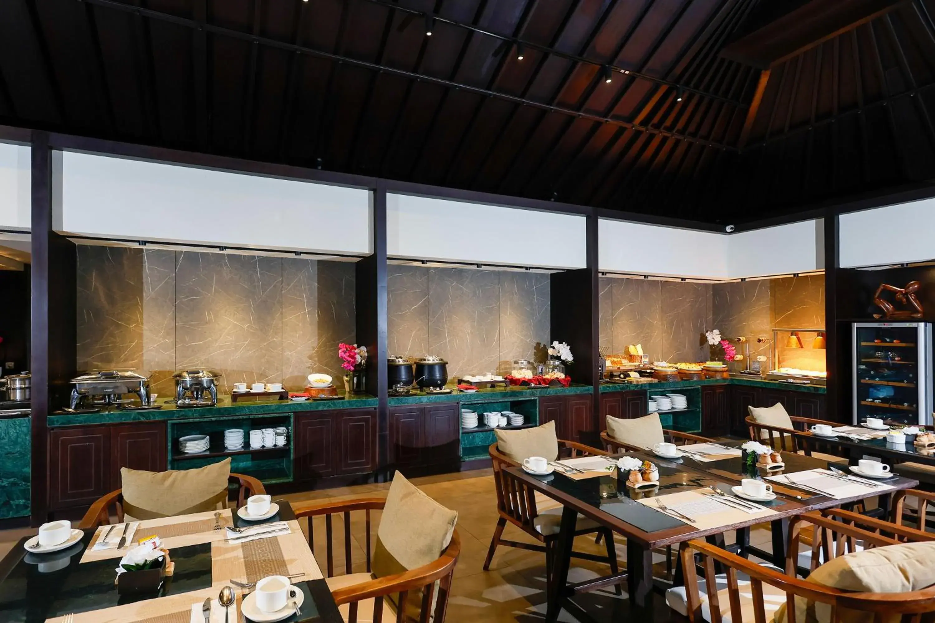 Restaurant/places to eat in Rama Beach Resort and Villas Restaurant/places to eat in Rama Beach Resort and Villas