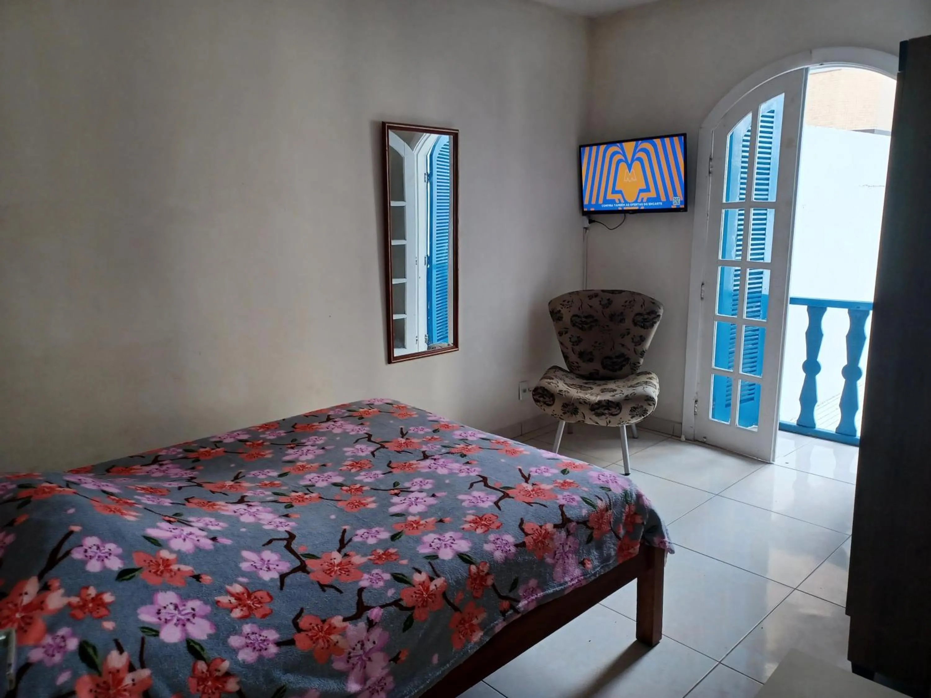Bedroom, Bed in CASA a 3 MIN a PÉ da PRAIA DO FORTE - CHURRASQUEIRA - WI FI