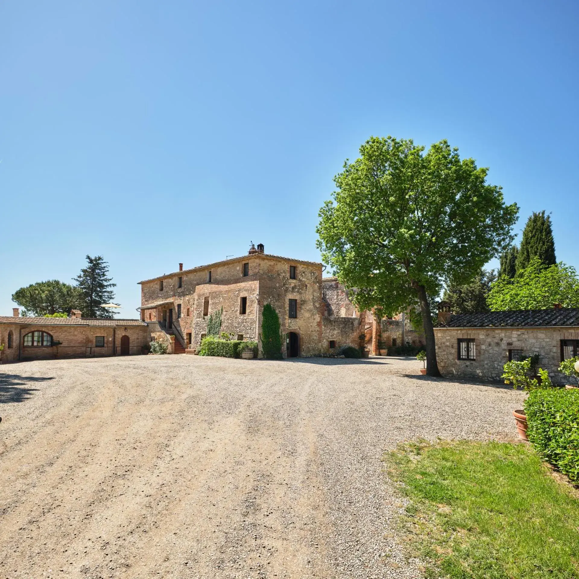 Agriturismo Pometti - Fattoria La Selva Agriturismo Pometti - Fattoria La Selva