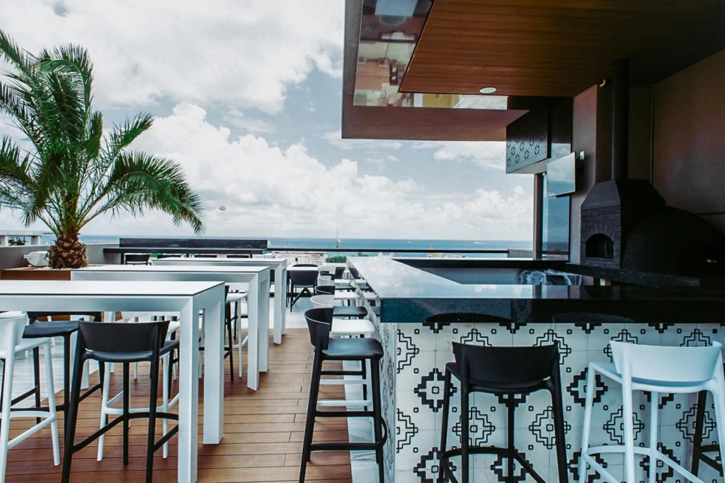 Lounge or bar in KAYAK Luna Playa del Carmen