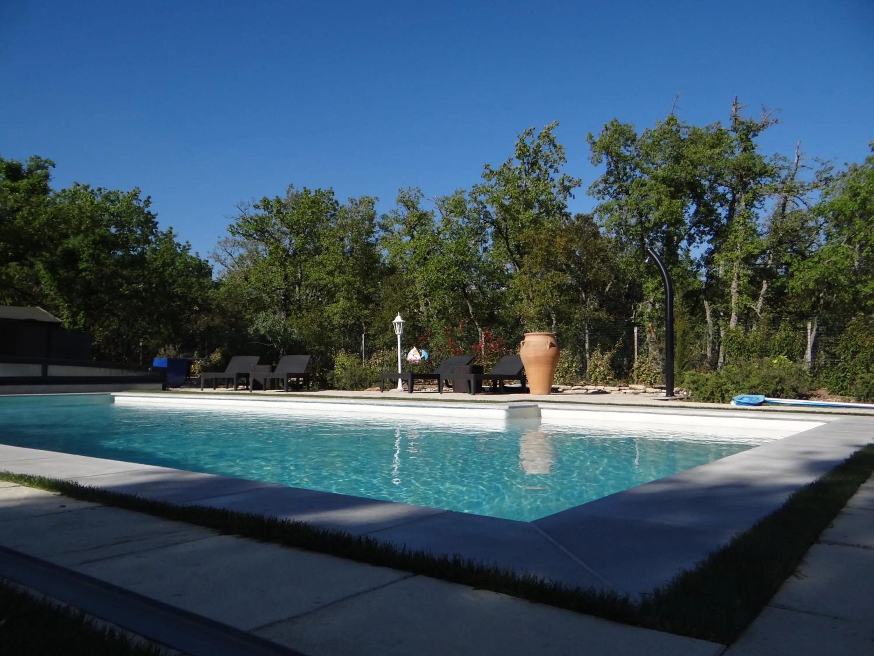 Swimming pool in Mas Val-Chênaie Gordes