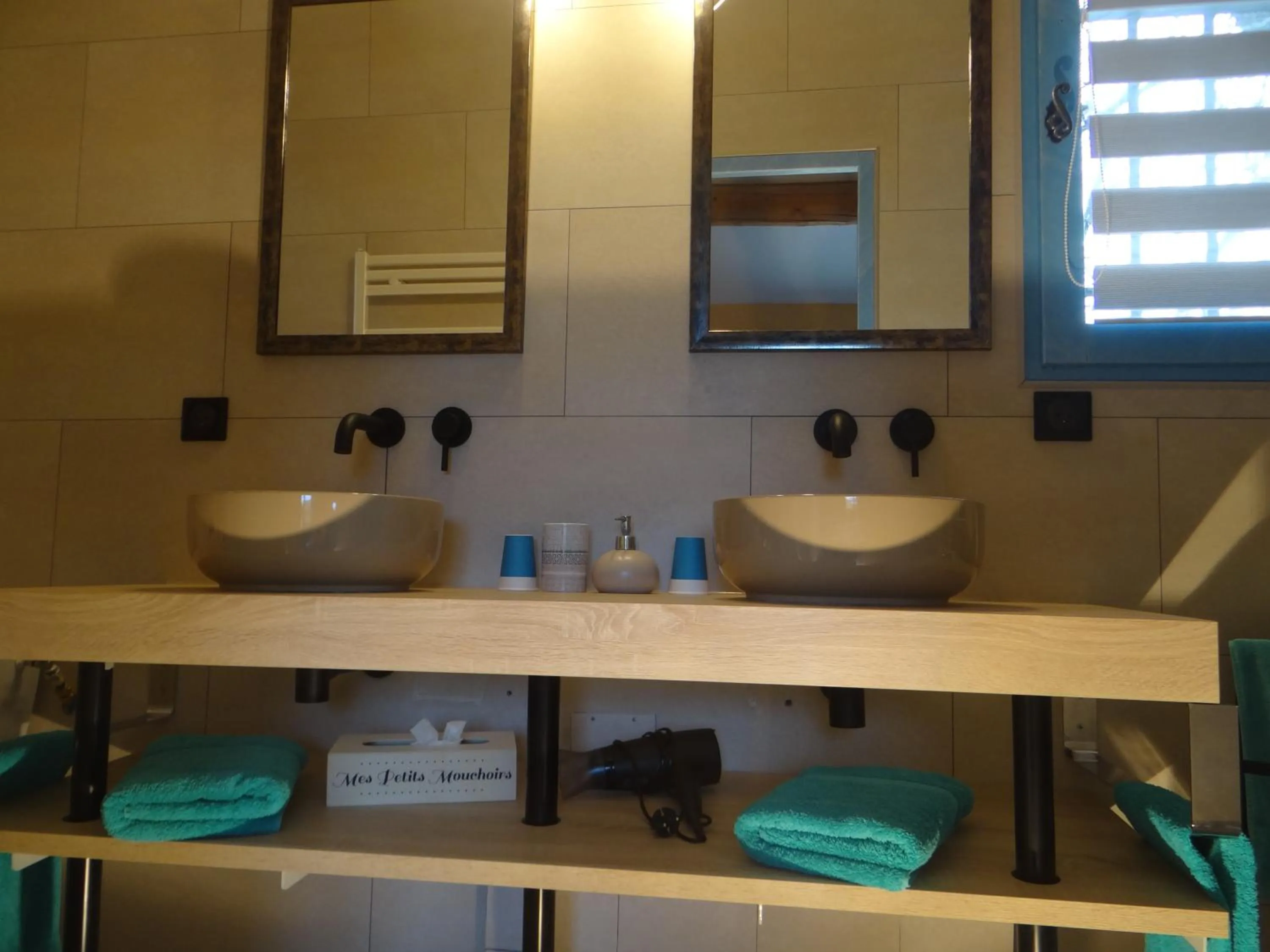 Bathroom in Mas Val-Chênaie Gordes