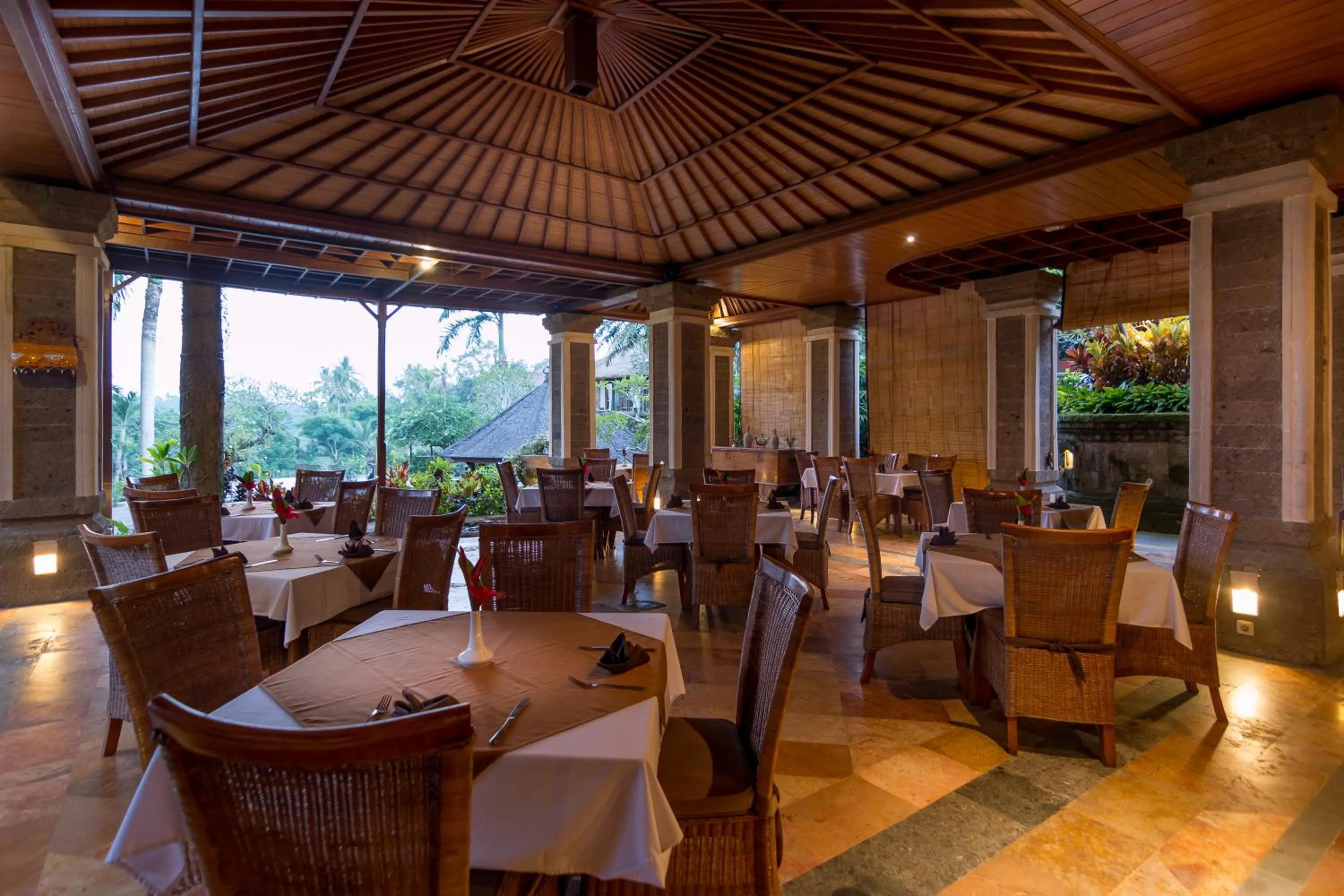 Restaurant/places to eat in The Payogan Villa Resort and Spa