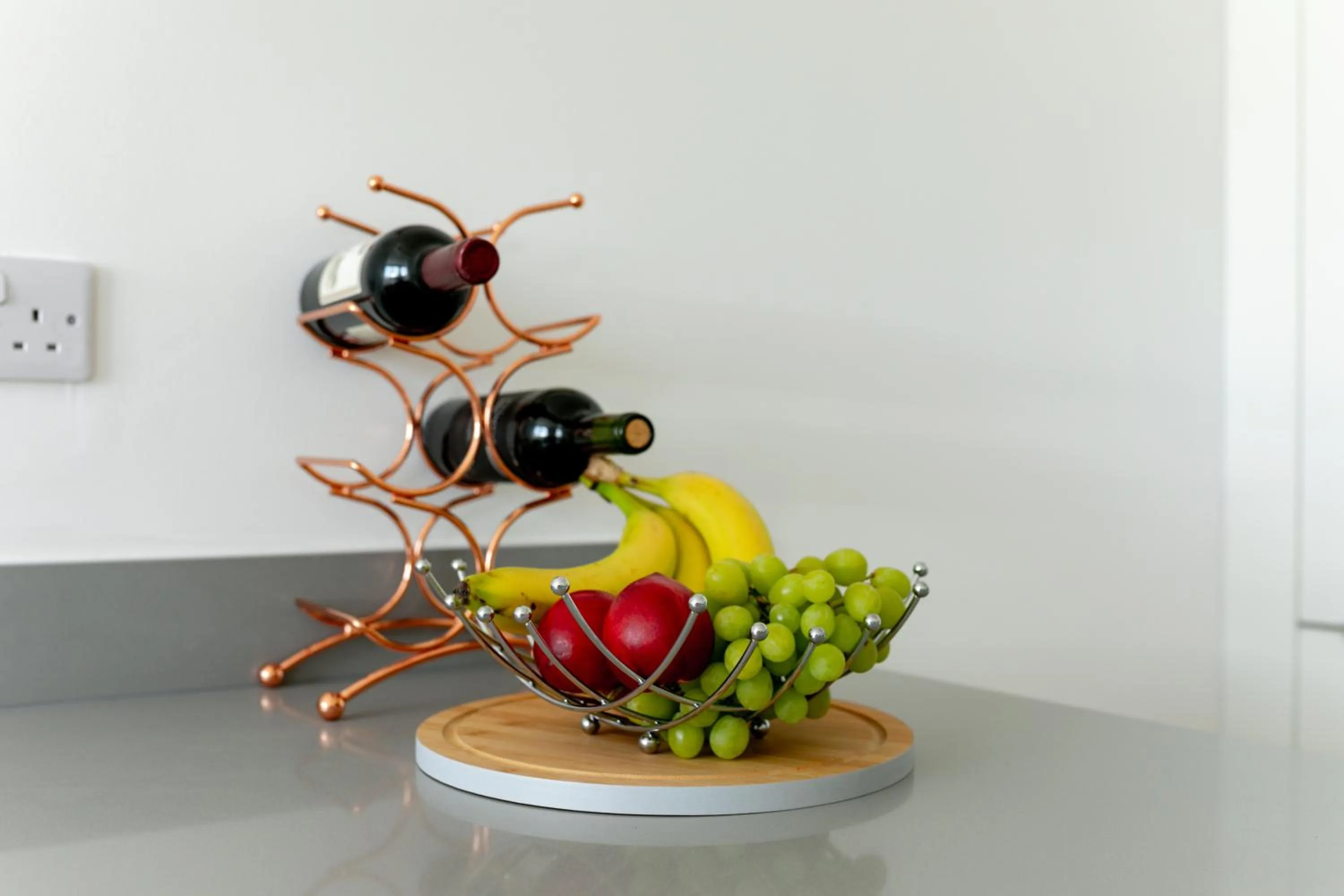 Food and drinks in Skyvillion - COZY APARTMENTS in Enfield Town With Free Parking & Wifi