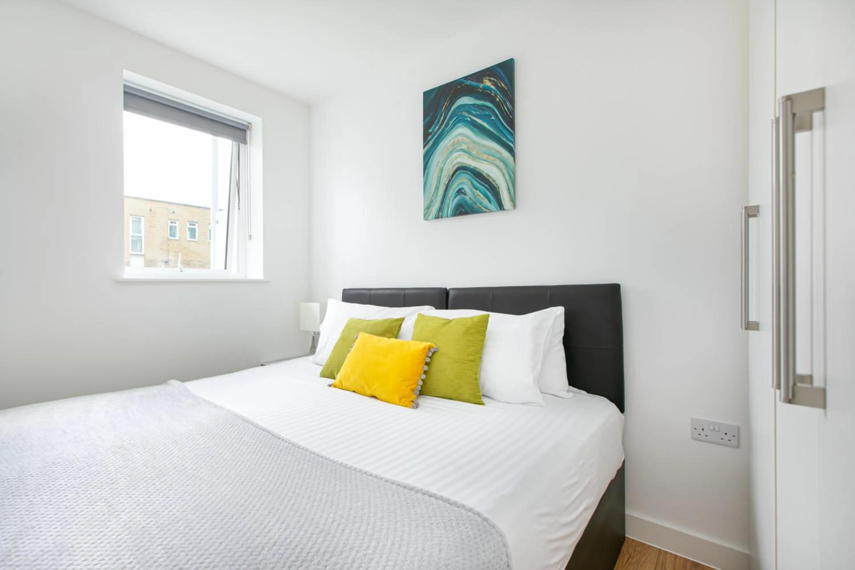 Bedroom, Bed in Skyvillion - COZY APARTMENTS in Enfield Town With Free Parking & Wifi