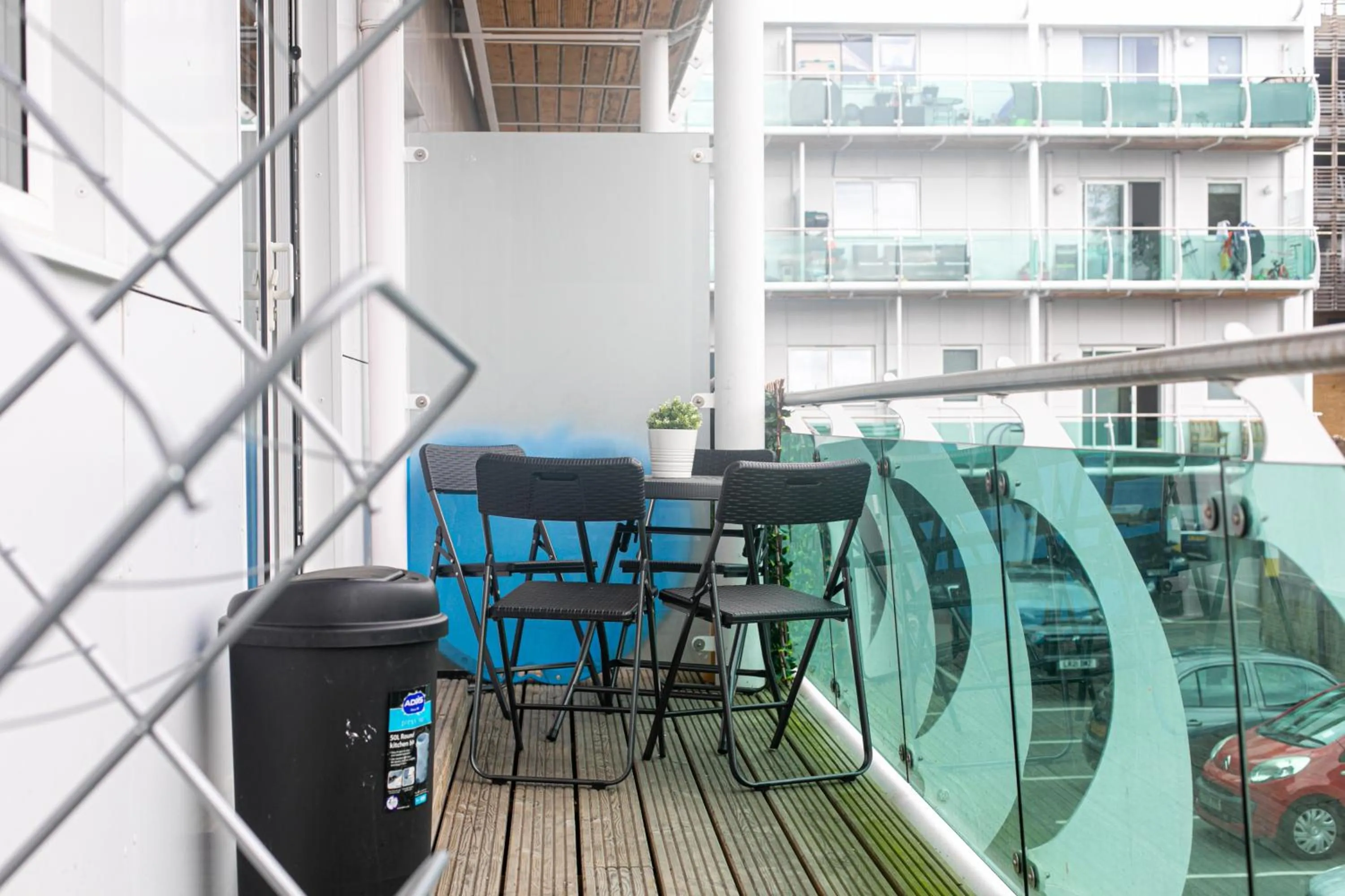 Balcony/Terrace in Skyvillion - COZY APARTMENTS in Enfield Town With Free Parking & Wifi