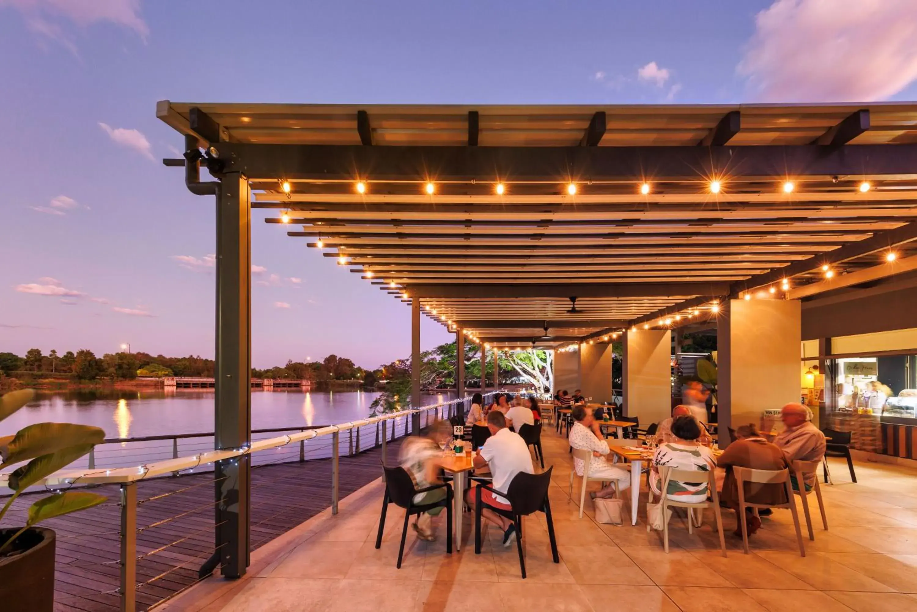 Restaurant/places to eat in Best Western Plus North Lakes Hotel Restaurant/places to eat in Best Western Plus North Lakes Hotel