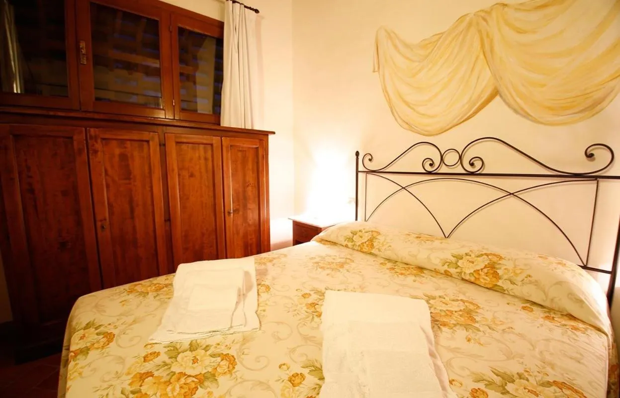 Gatto Bianco Tizzauli