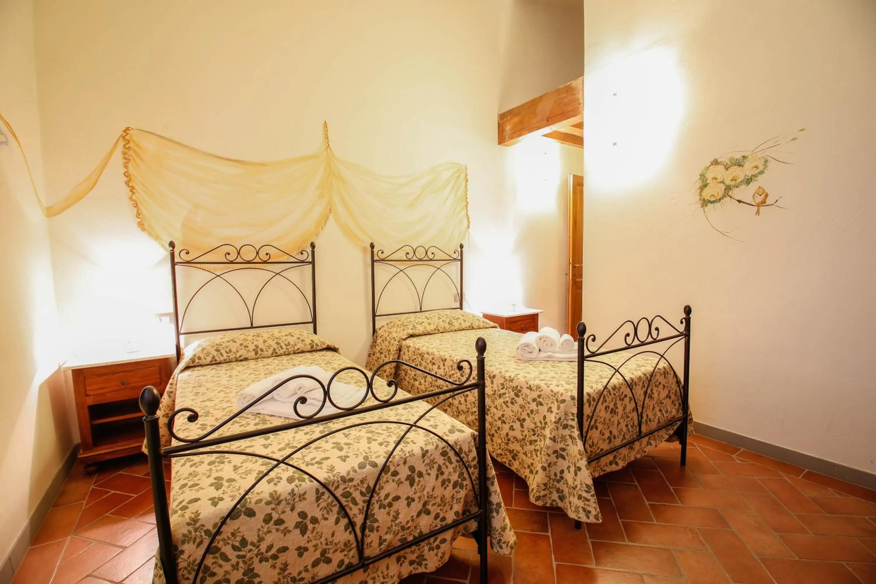 Bedroom in Gatto Bianco Tizzauli