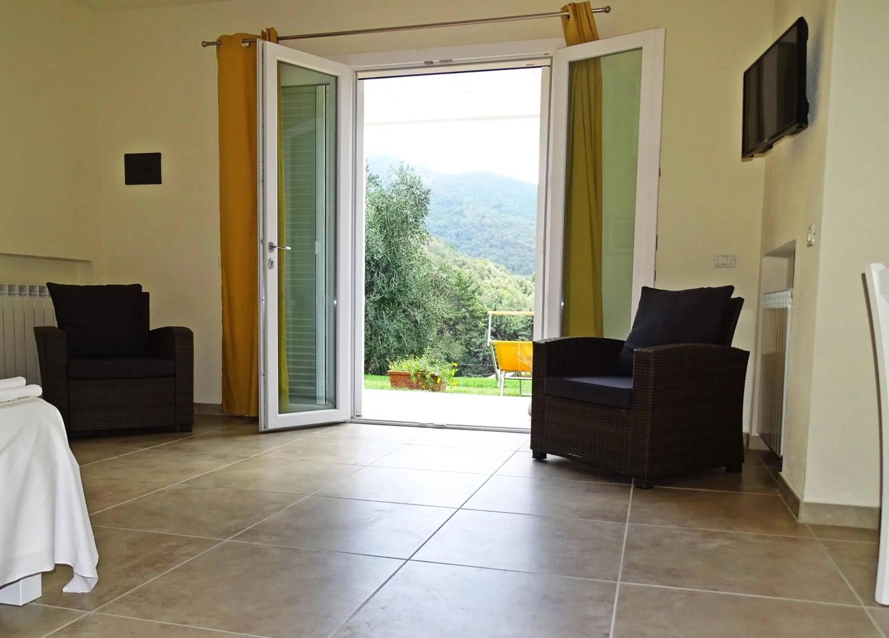 TV and multimedia in Hotel Santo Stefano