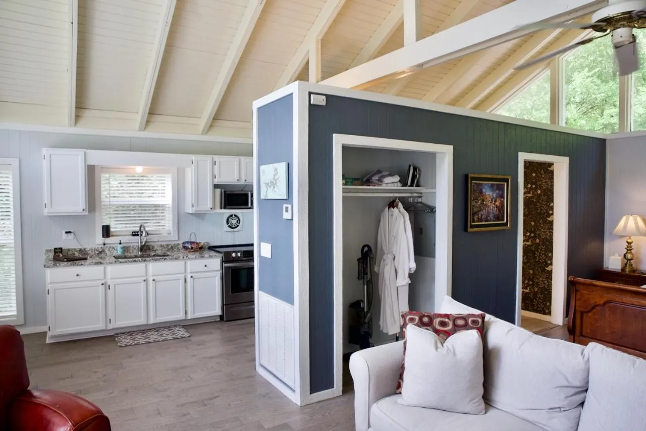 Beaver Lake Cottages