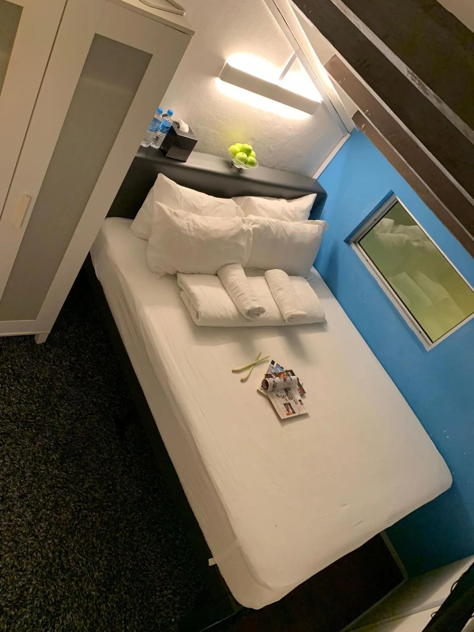 Bed in Galaxy Pods @ Chinatown