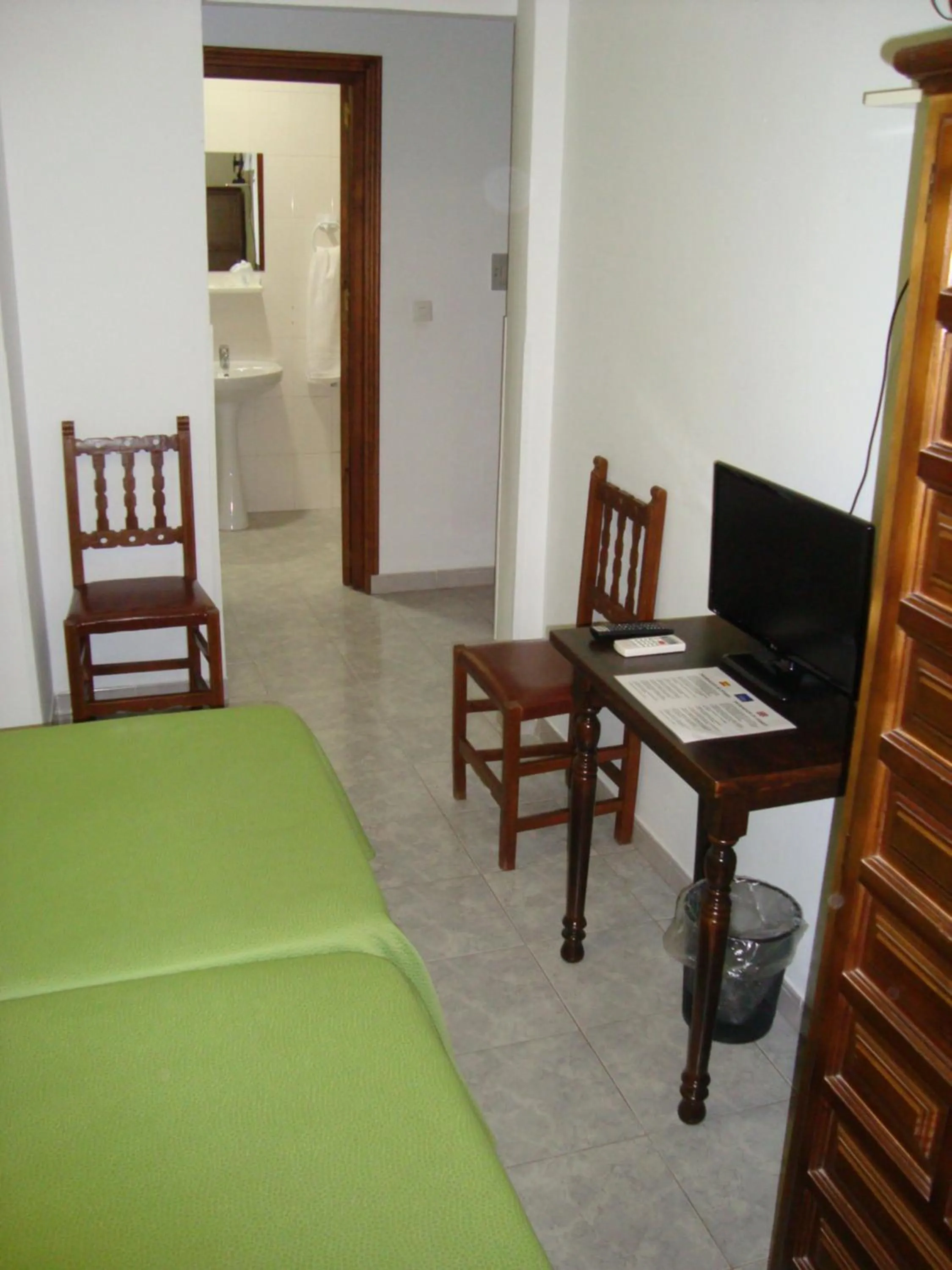 Bedroom, Bed in Hostal Durán