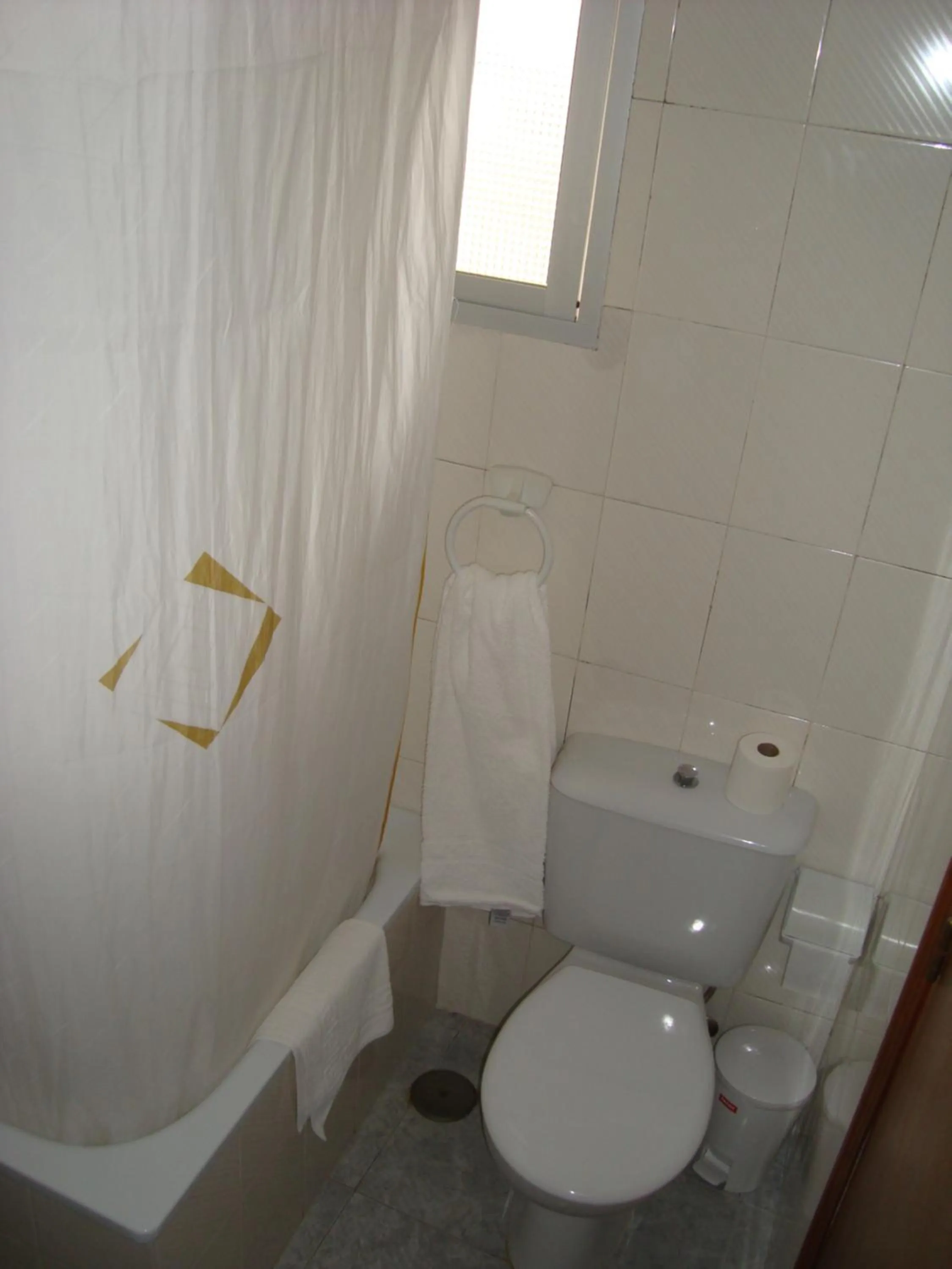 Bathroom in Hostal Durán