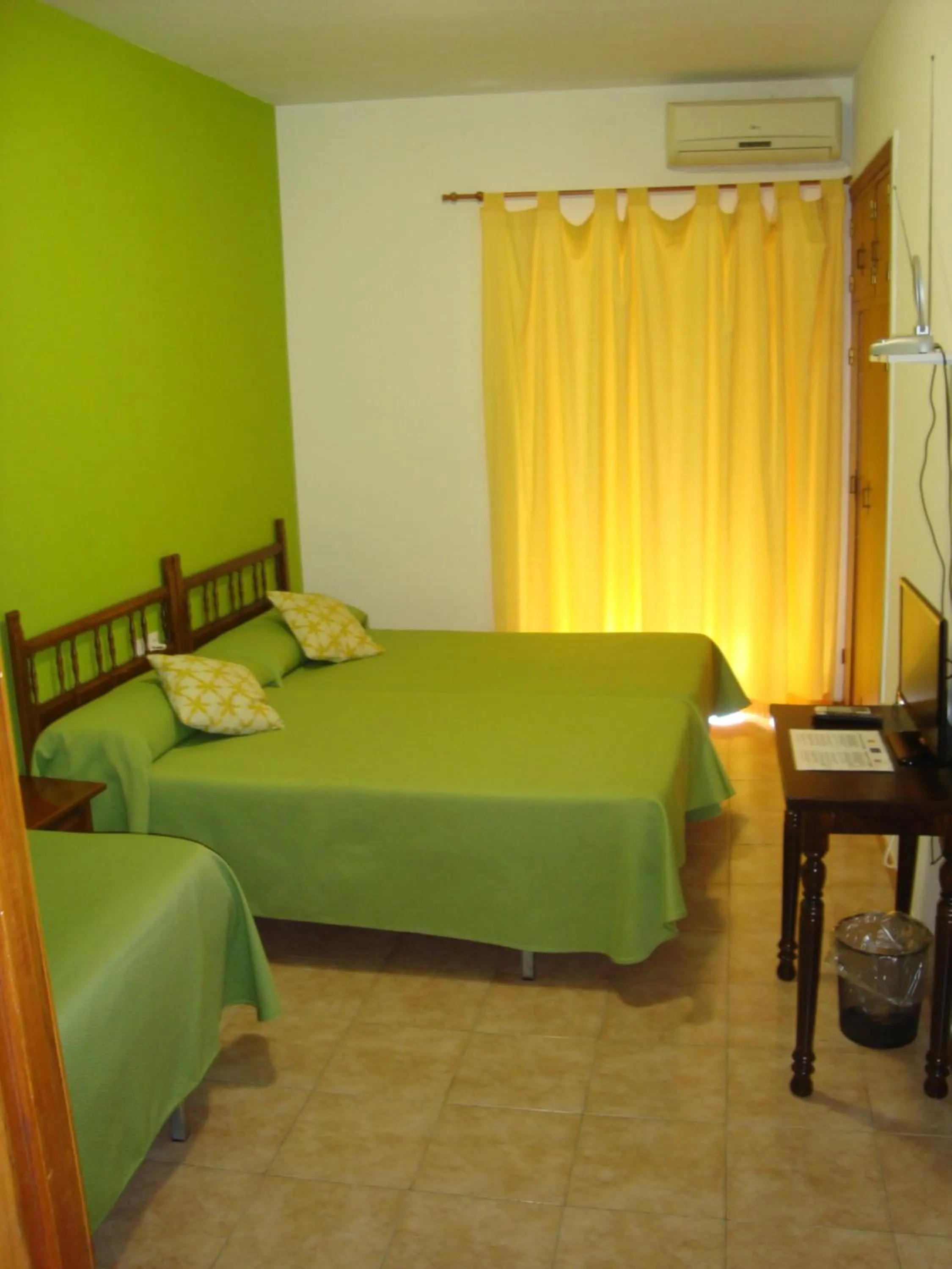 Bedroom, Bed in Hostal Durán