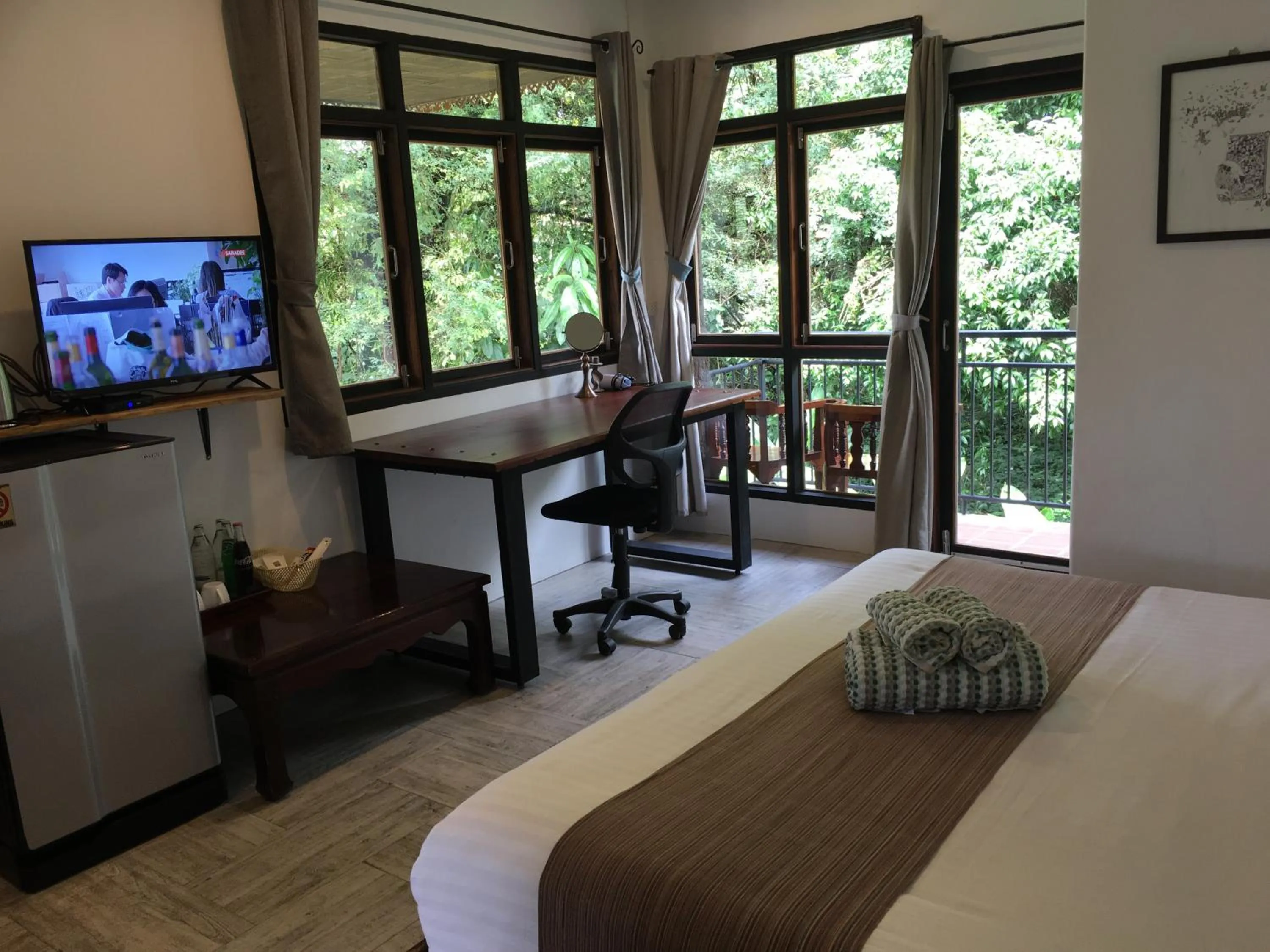 King Room with Garden View in Kingfisher House