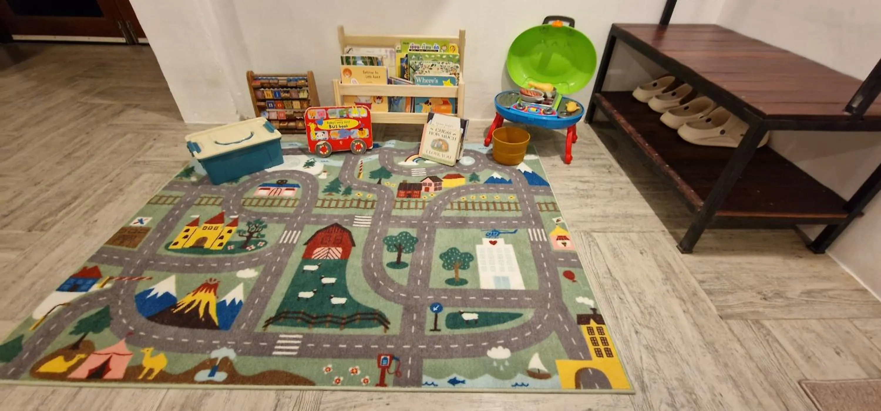 children in Kingfisher House