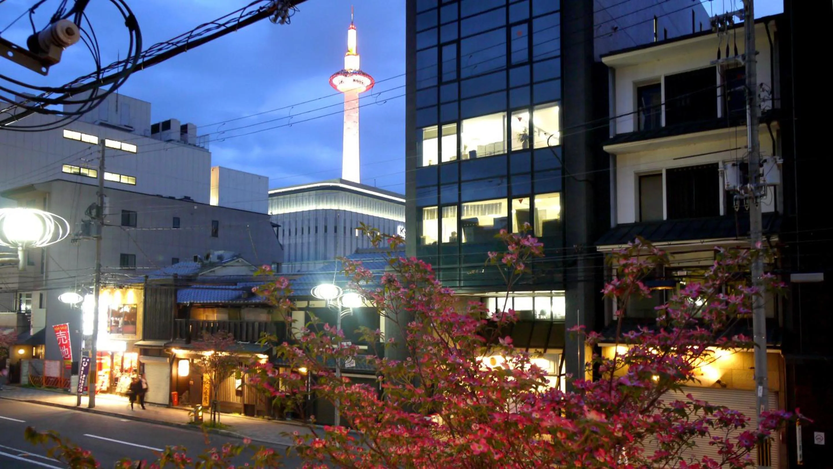 Landmark view in Machiya Kaemon