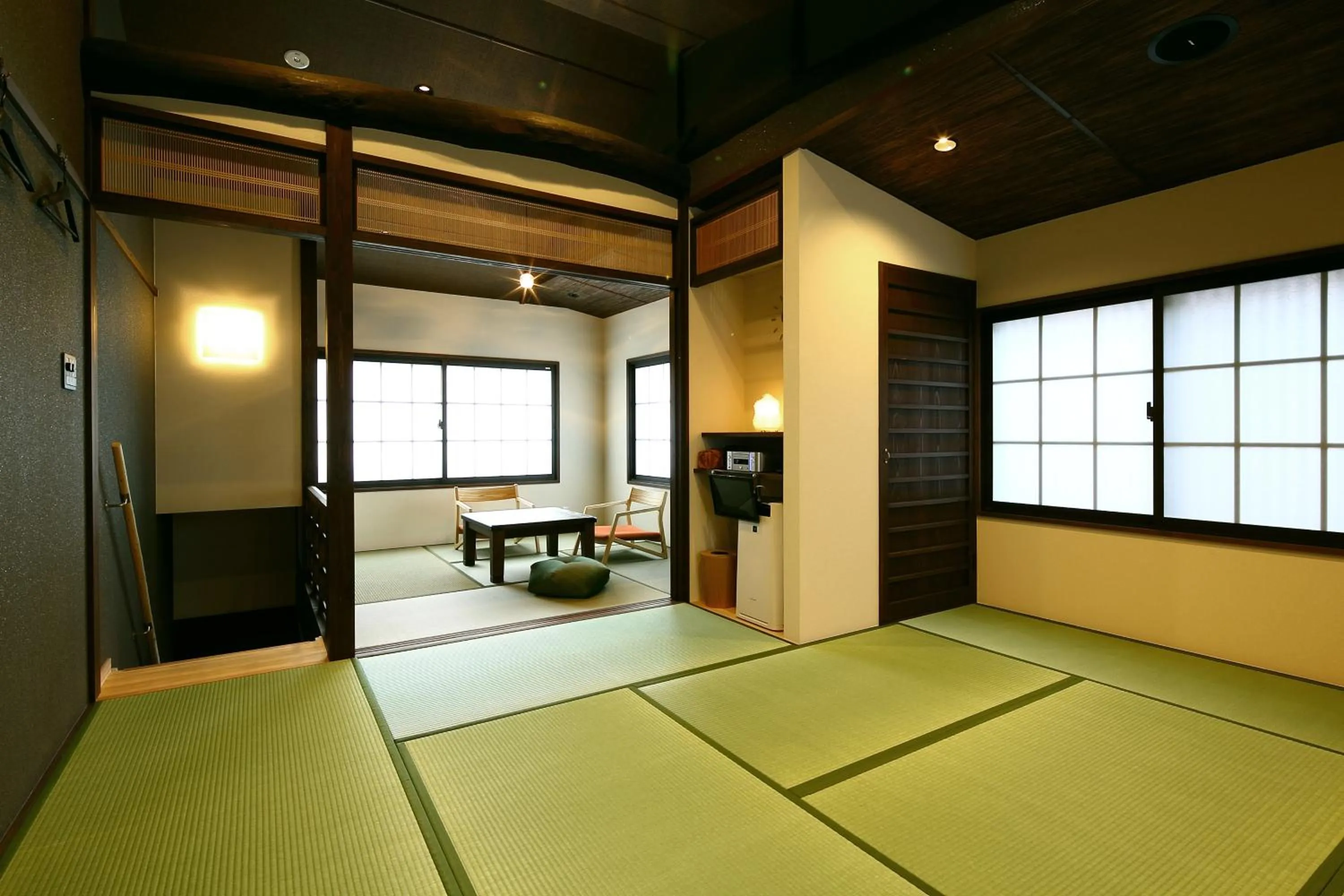 Living room, Bed in Machiya Kaemon