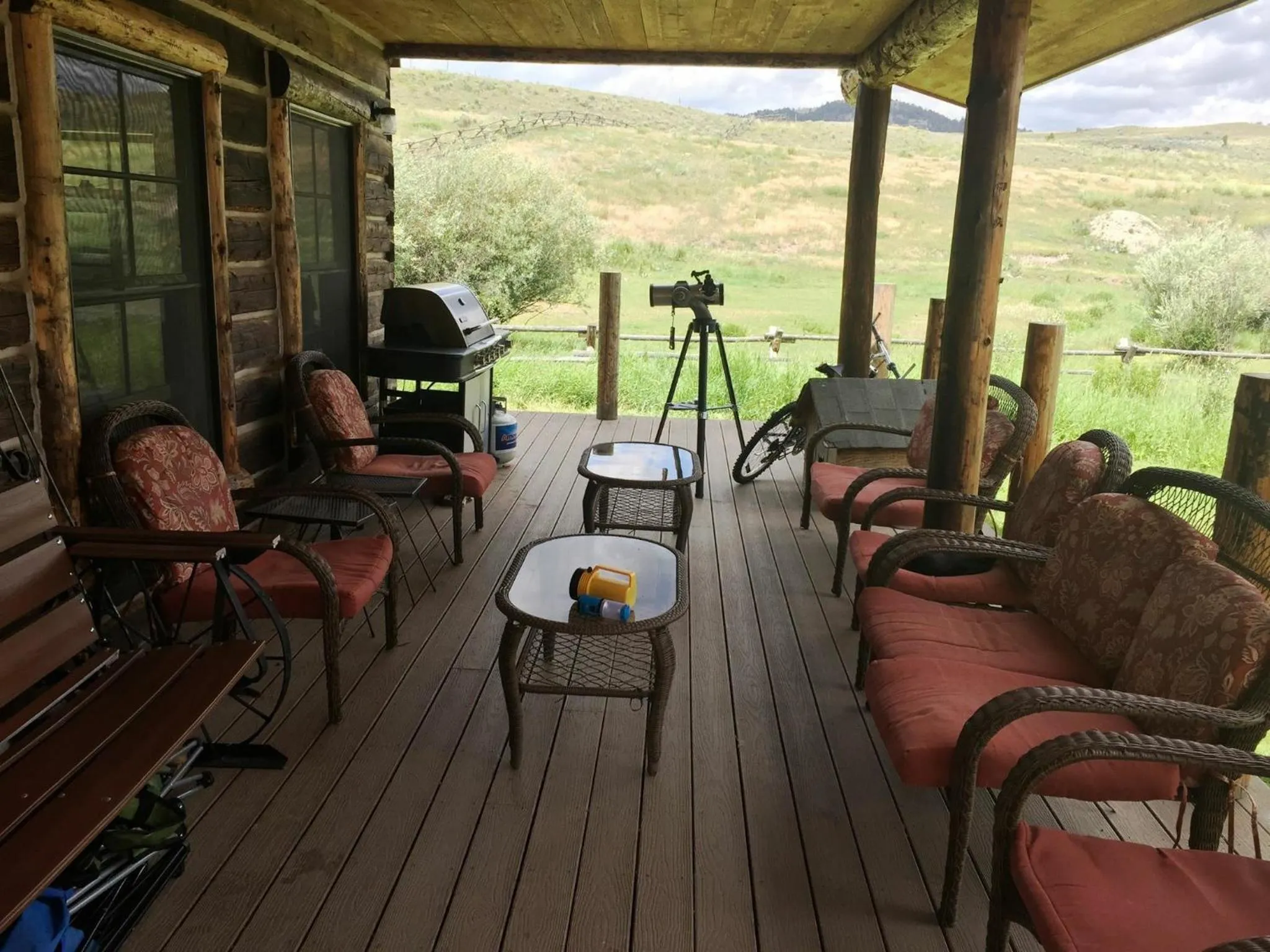 Patio in Schoolhouse Cabin