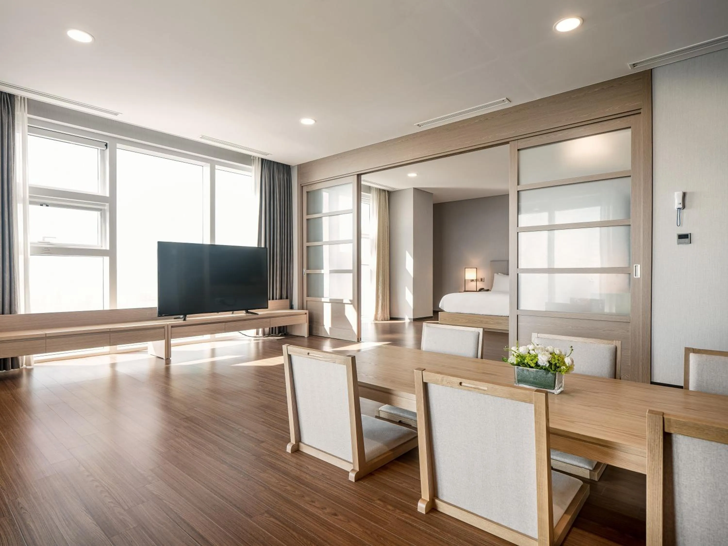 Photo of the whole room in Hotel Tops 10