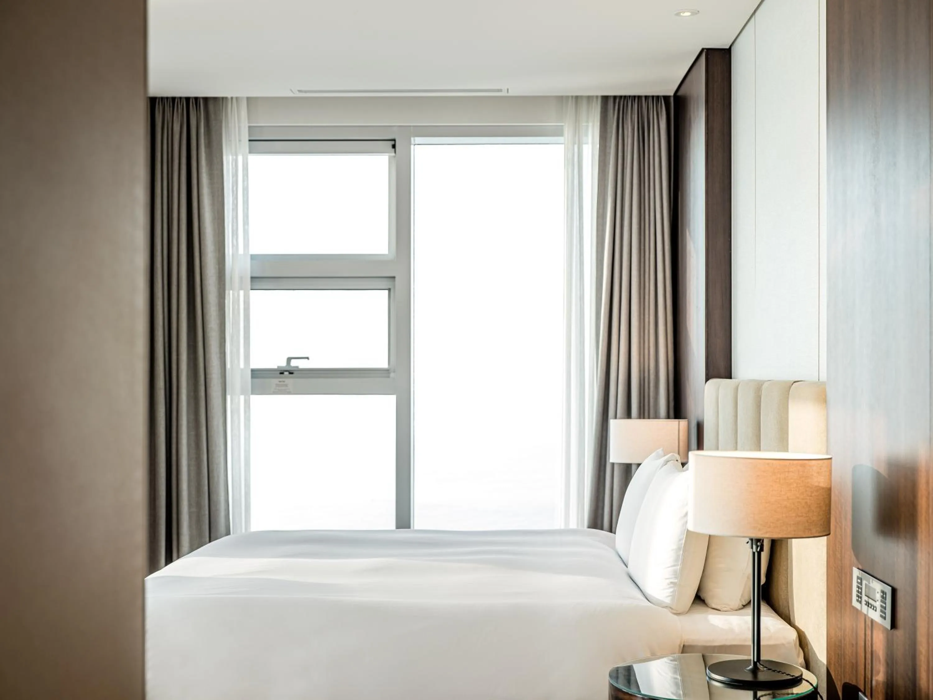 Bed in Hotel Tops 10