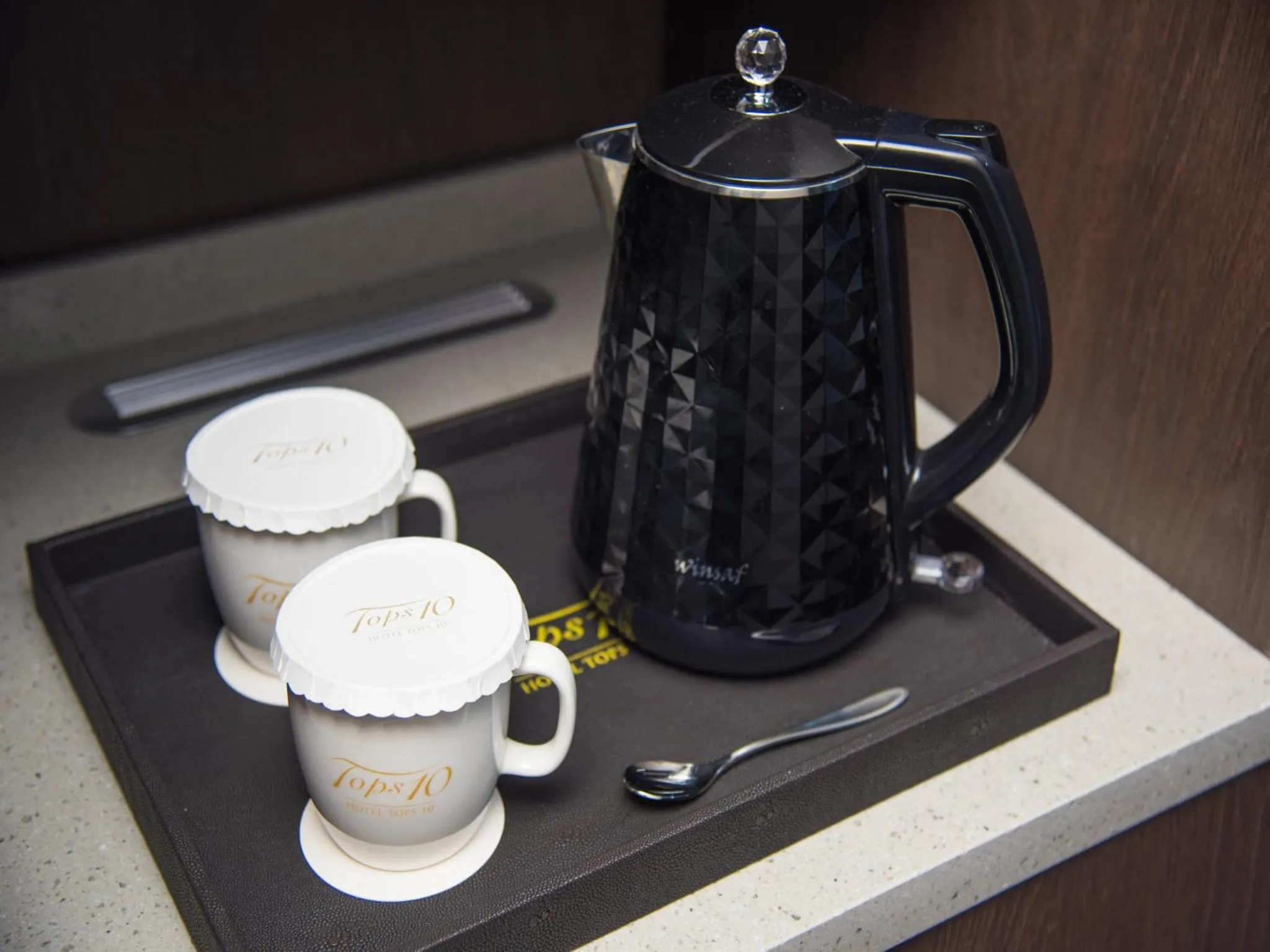 Coffee/tea facilities in Hotel Tops 10