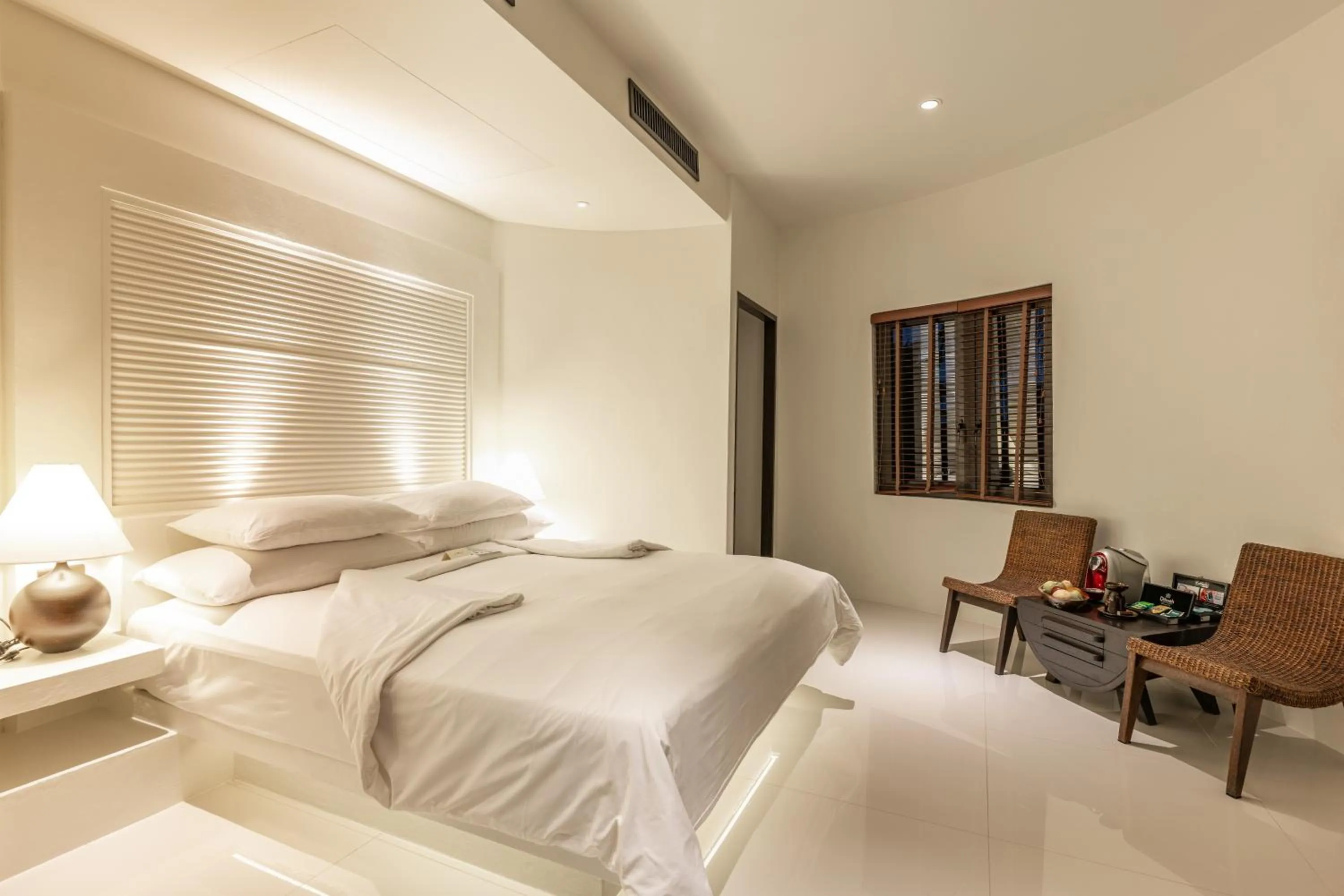 Bedroom, Bed in The Racha