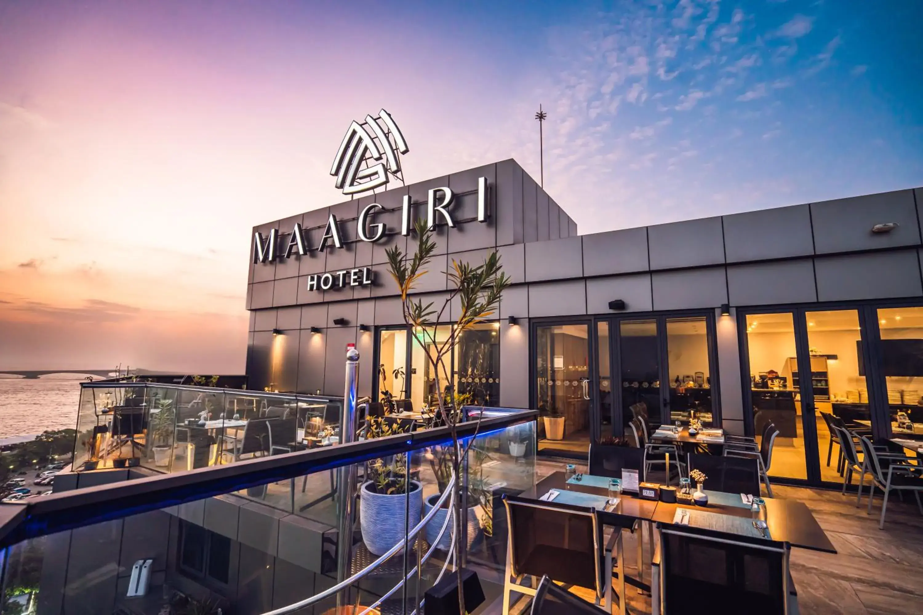 Restaurant/places to eat in Maagiri Hotel Restaurant/places to eat in Maagiri Hotel