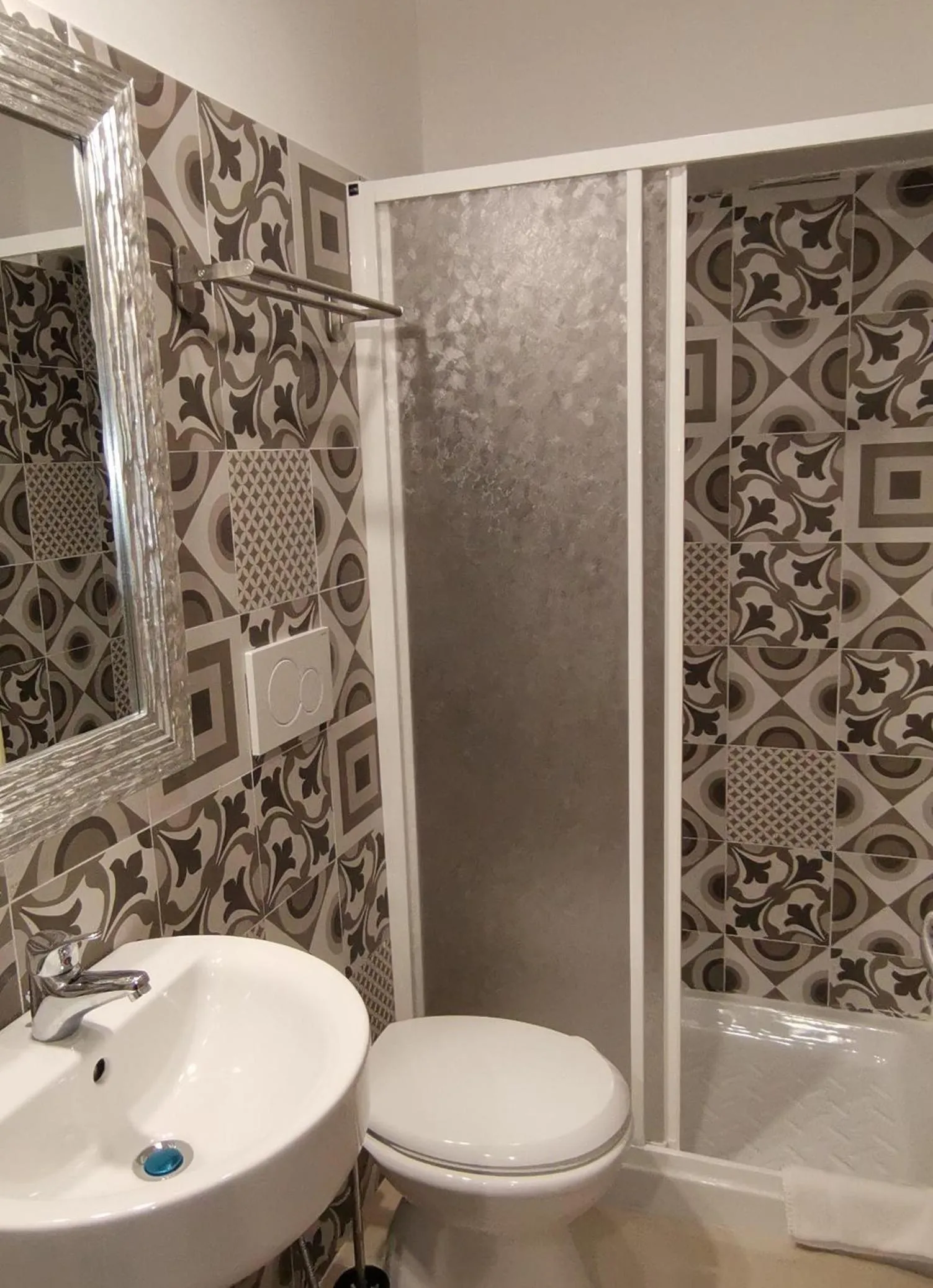 Bathroom in Sun Moon