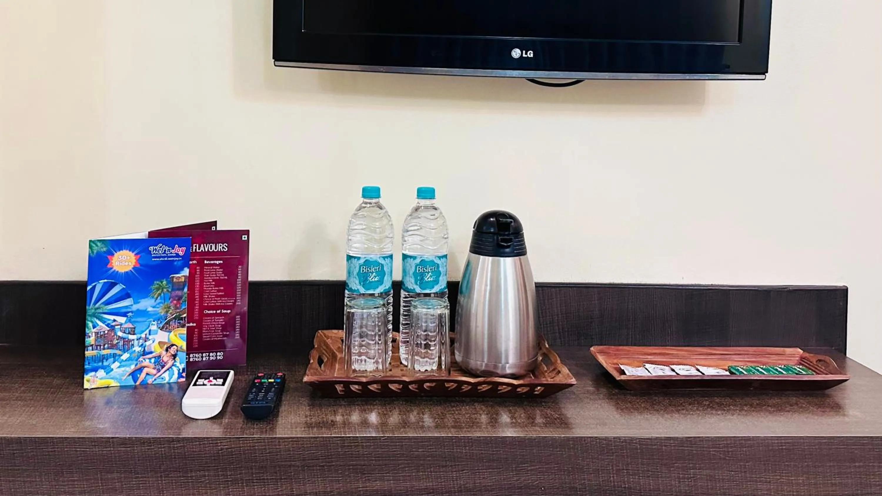 Area and facilities in Hotel Sai Gurusthan