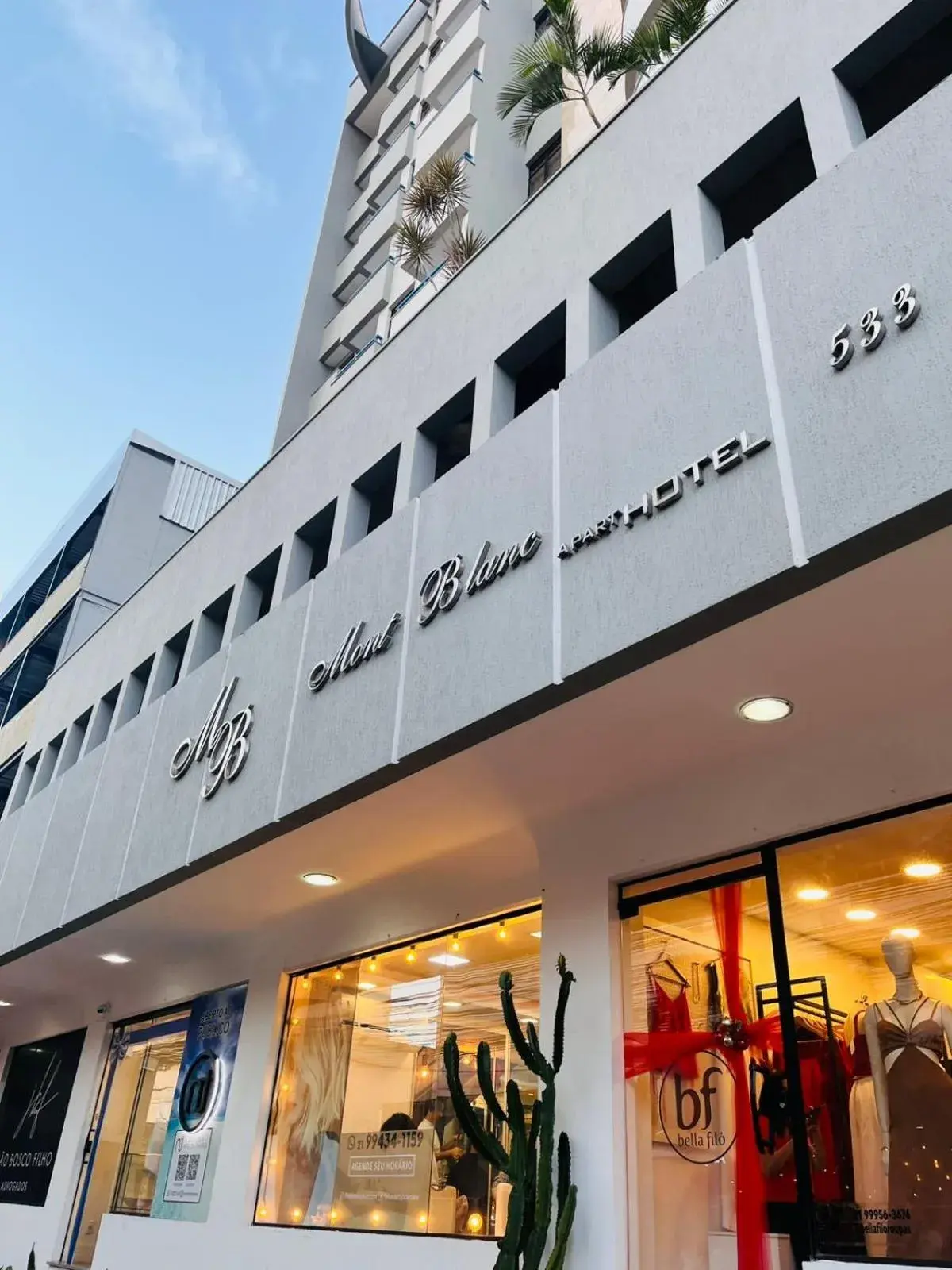 Property building in Mont Blanc Apart Hotel Nova Iguaçu Property building in Mont Blanc Apart Hotel Nova Iguaçu