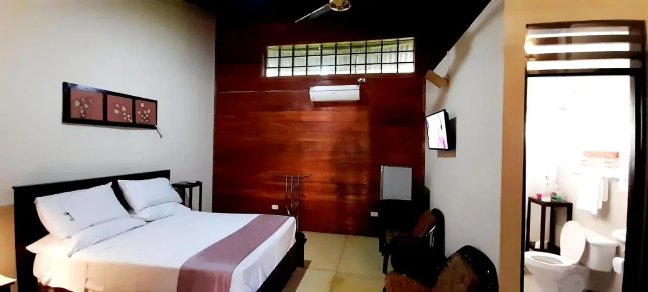 Bed in Hotel Amazon Bed And Breakfast
