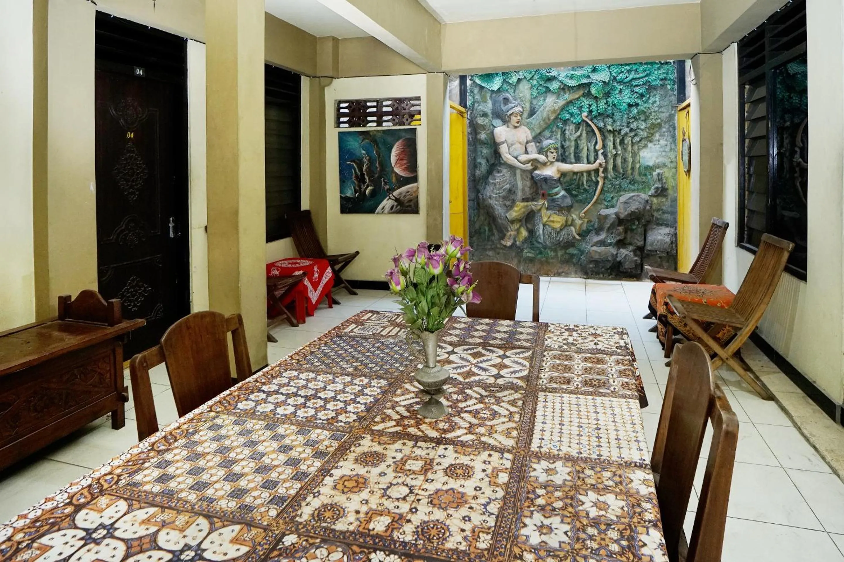 Restaurant/places to eat in SPOT ON 2857 Hotel Pelangi