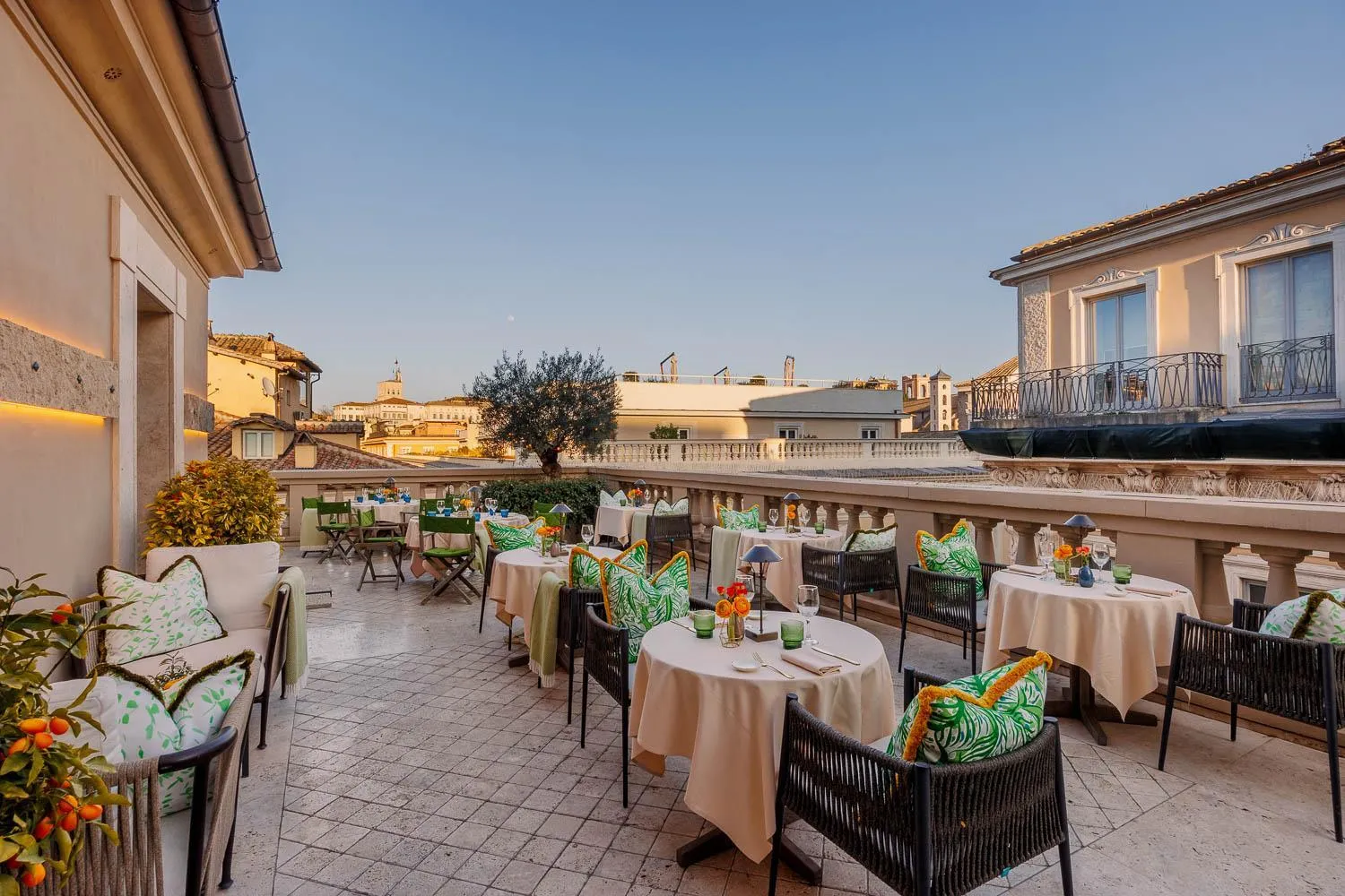 Restaurant/places to eat in Singer Palace Hotel Roma