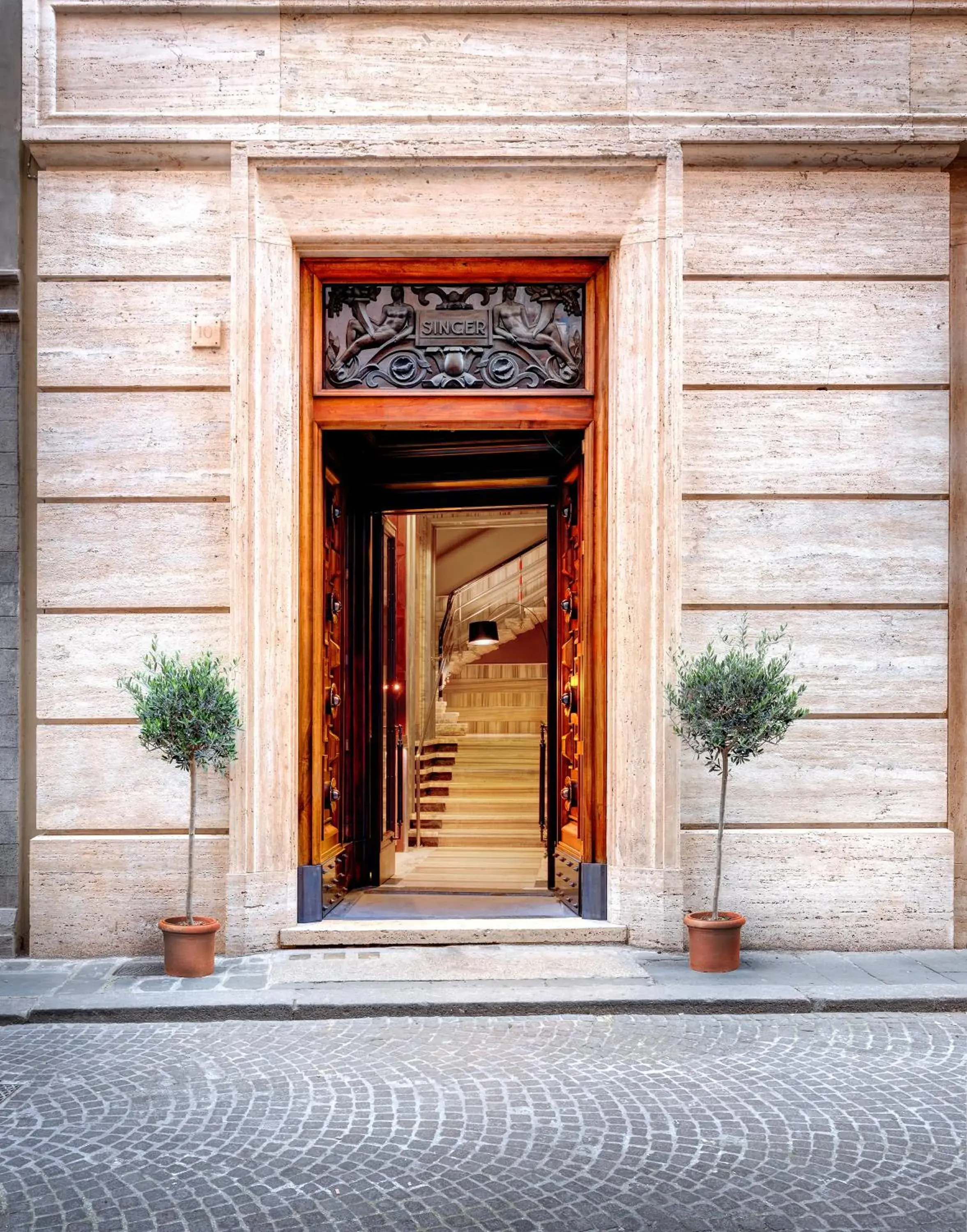 Facade/entrance in Singer Palace Hotel Roma Facade/entrance in Singer Palace Hotel Roma