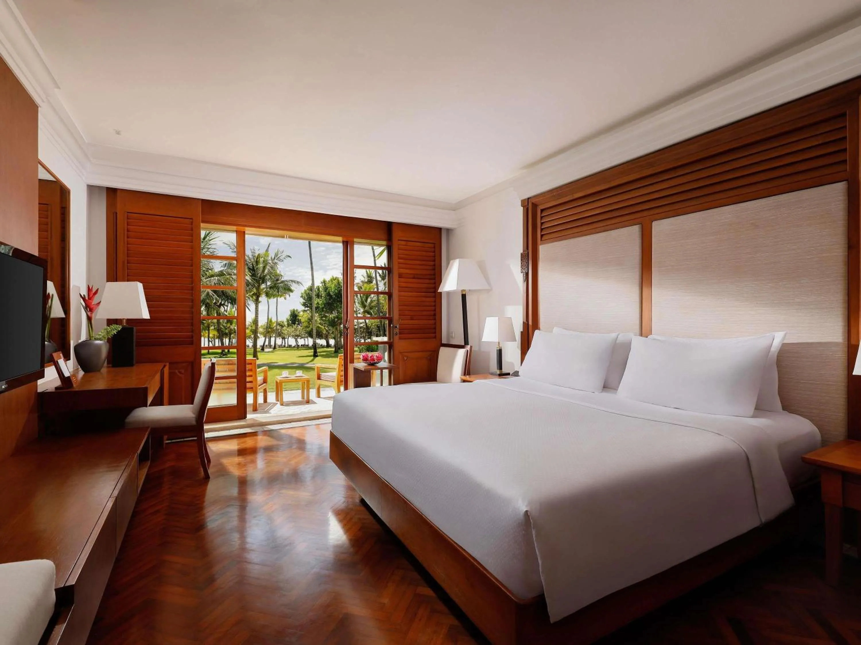 Bedroom, Bed in Nusa Dua Beach Hotel and Spa - Handwritten Collection