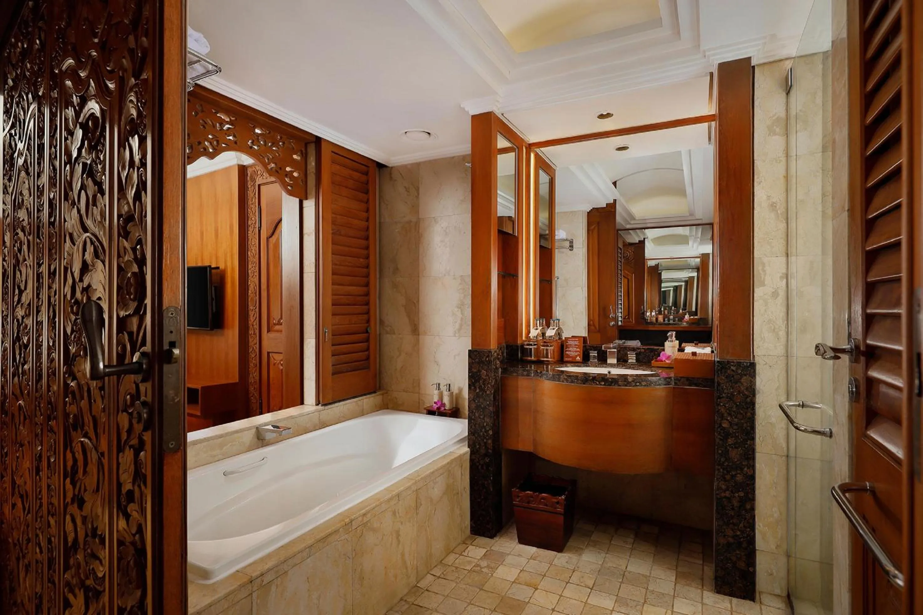 Bathroom, Bed in Nusa Dua Beach Hotel and Spa - Handwritten Collection