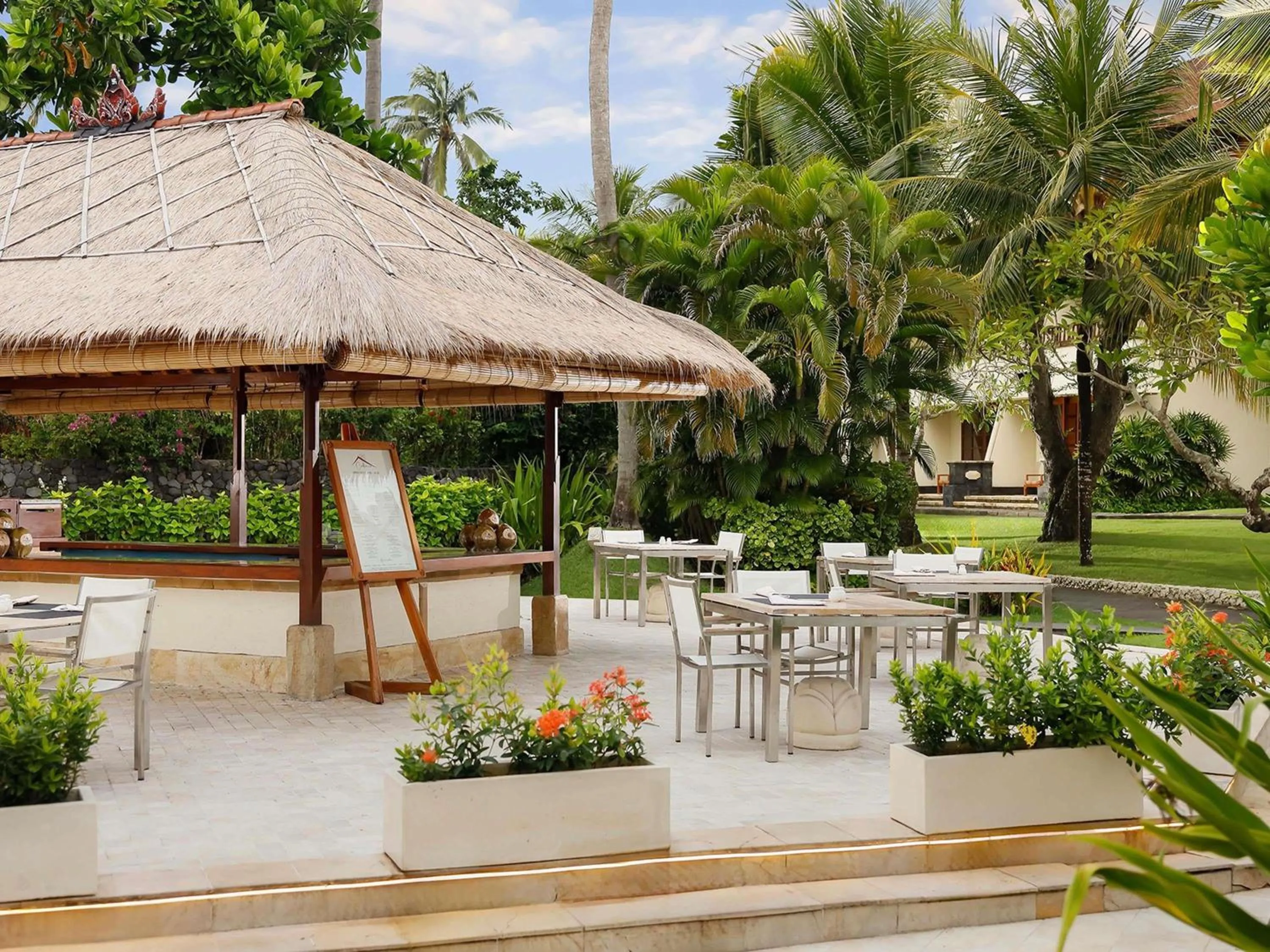 Restaurant/places to eat in Nusa Dua Beach Hotel and Spa - Handwritten Collection