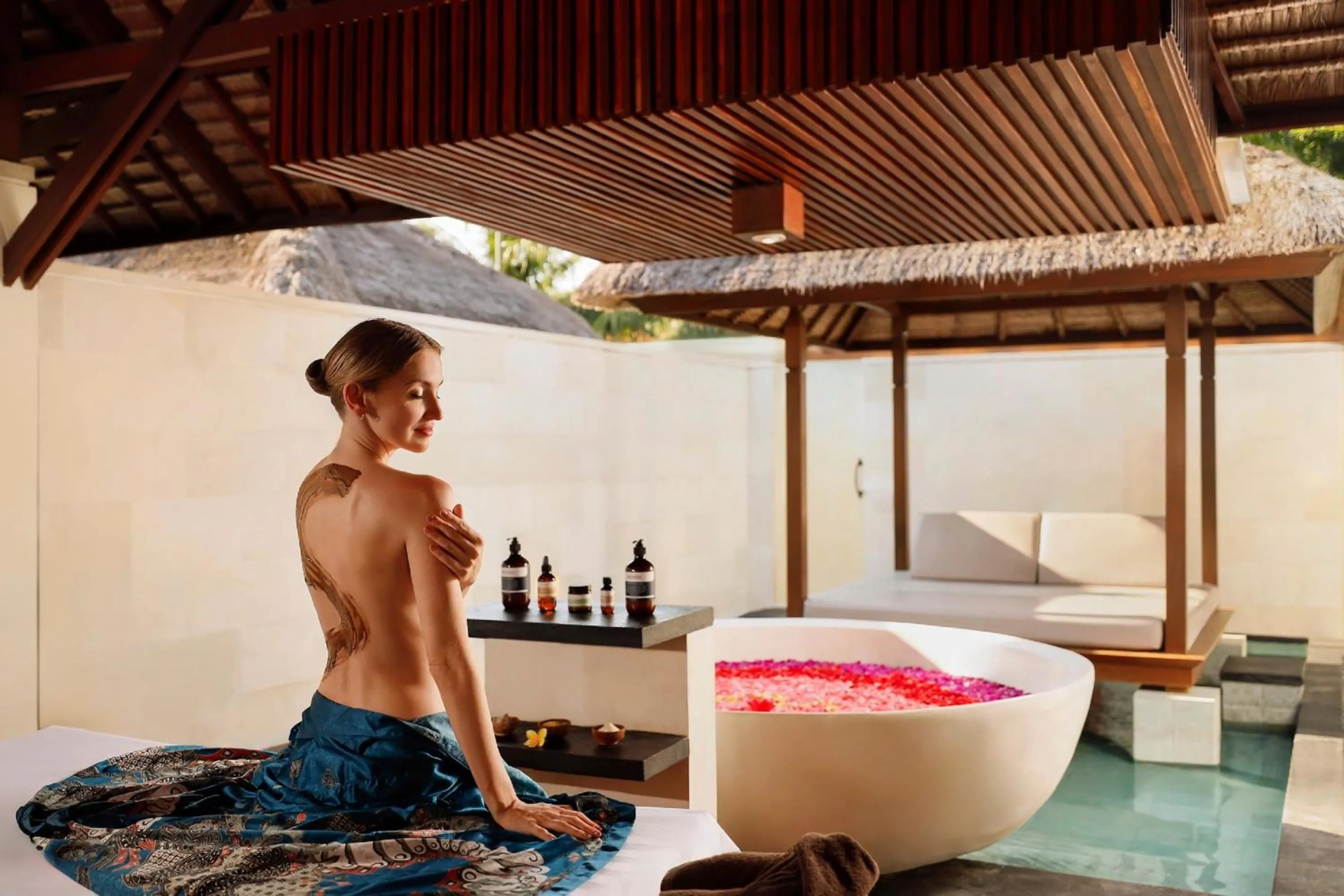 Massage in Nusa Dua Beach Hotel and Spa - Handwritten Collection