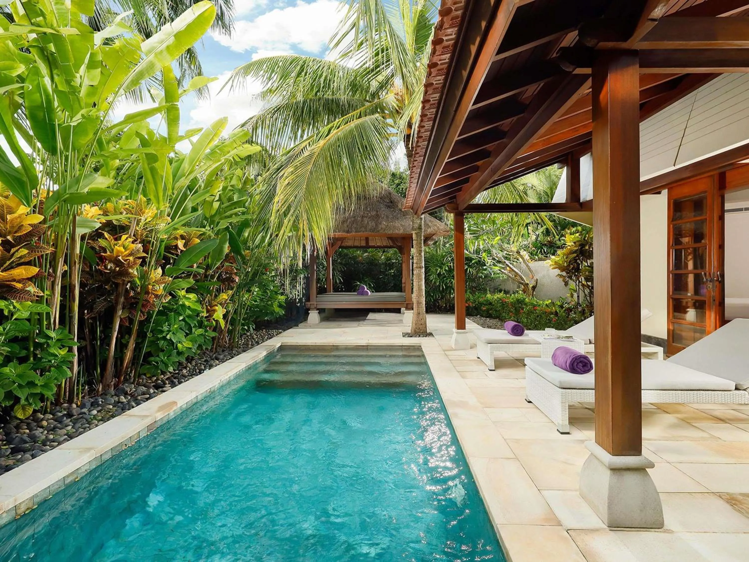 Bedroom in Nusa Dua Beach Hotel and Spa - Handwritten Collection