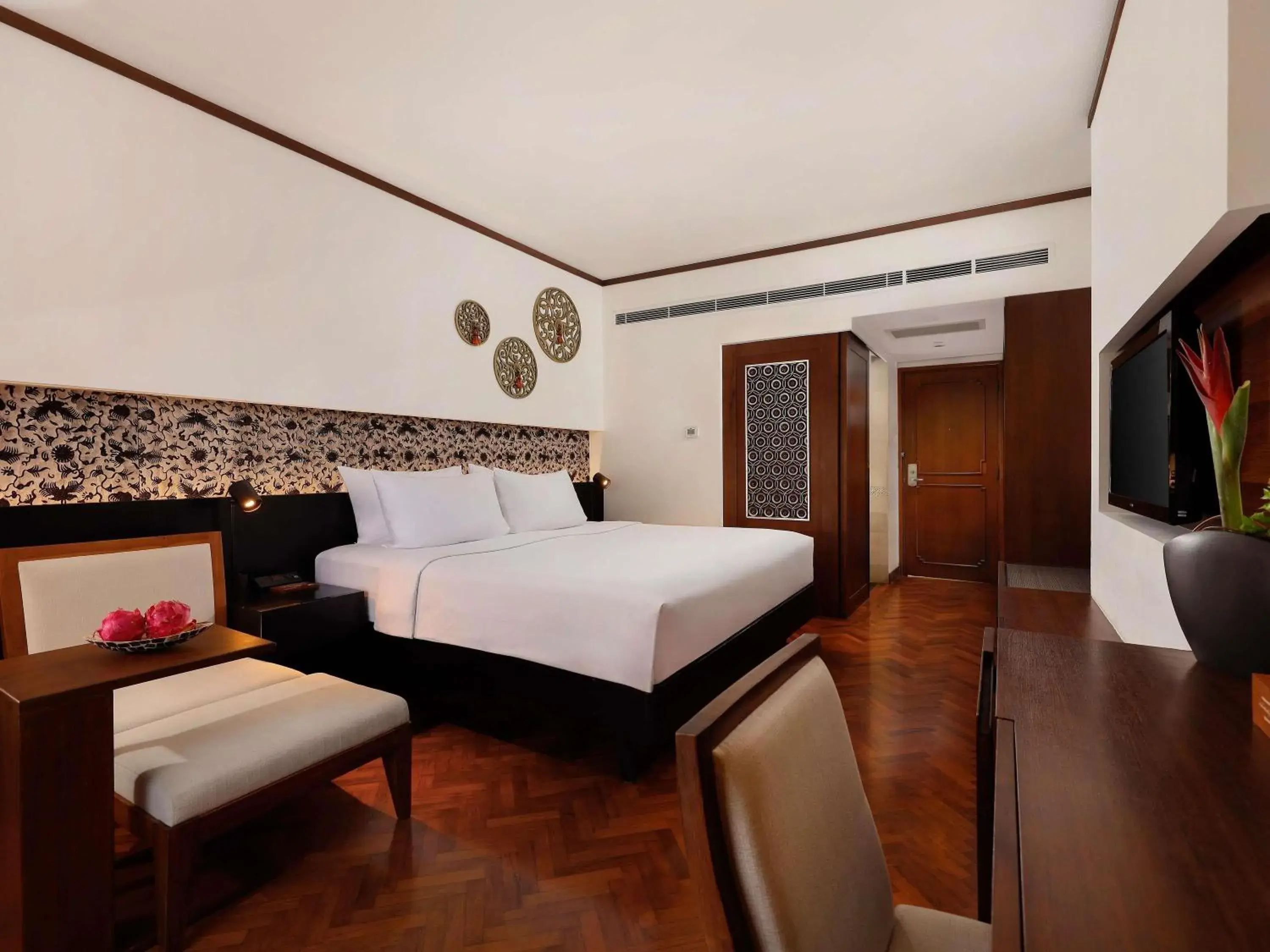 Bedroom, Bed in Nusa Dua Beach Hotel and Spa - Handwritten Collection Bedroom, Bed in Nusa Dua Beach Hotel and Spa - Handwritten Collection