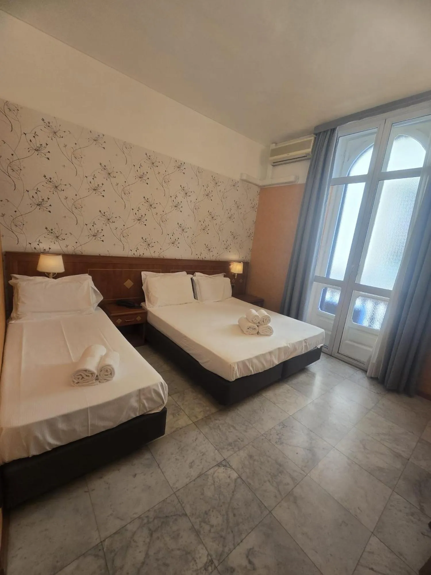 Bed in Hotel Chelsea