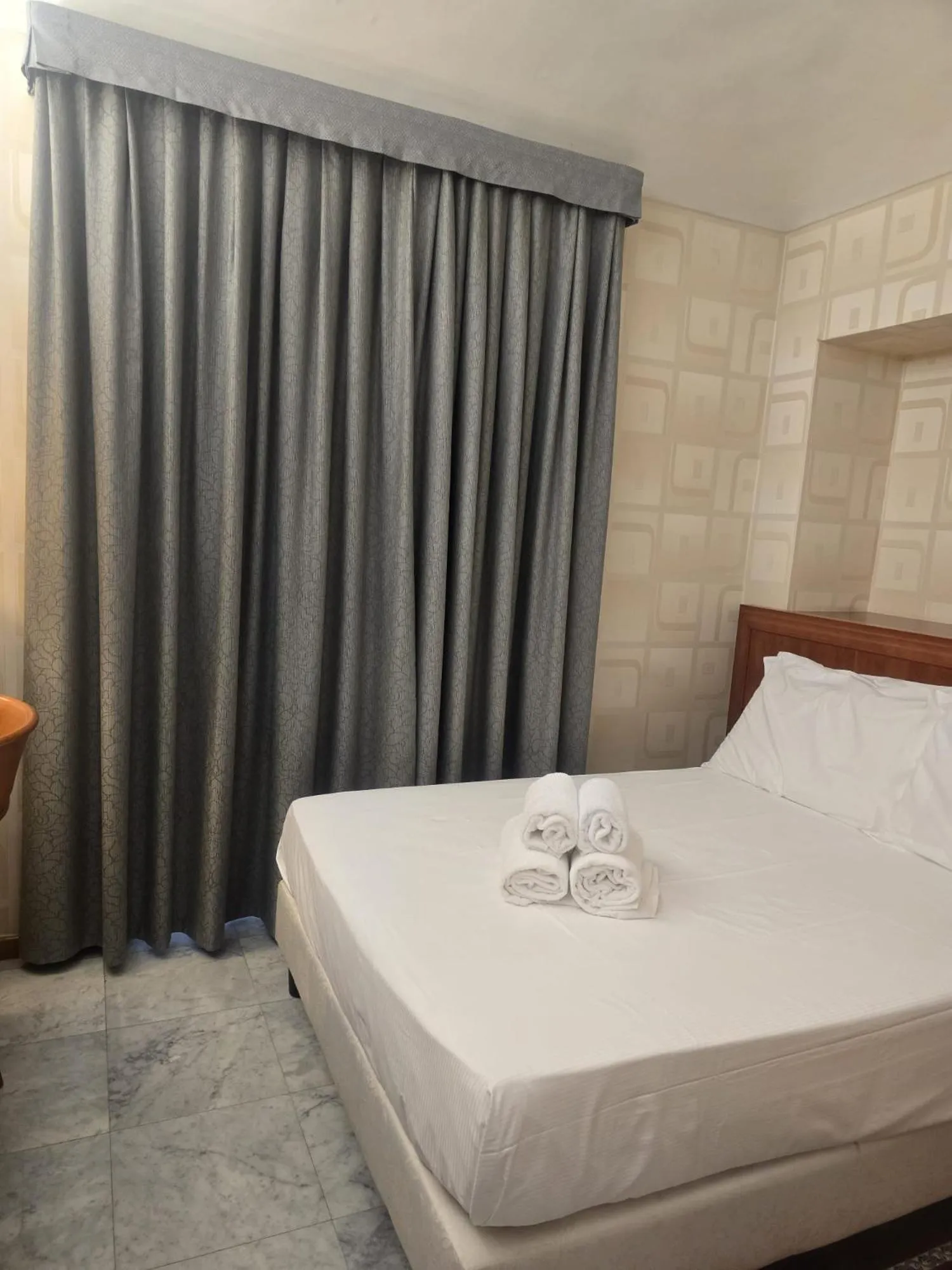 Bed in Hotel Chelsea