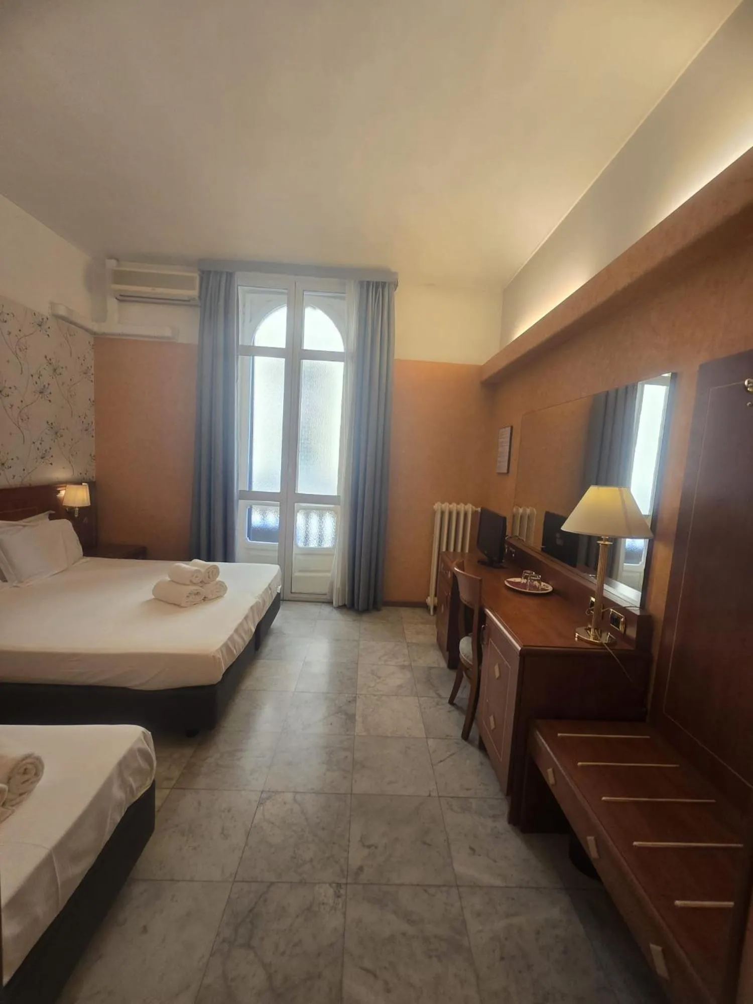 Bed in Hotel Chelsea