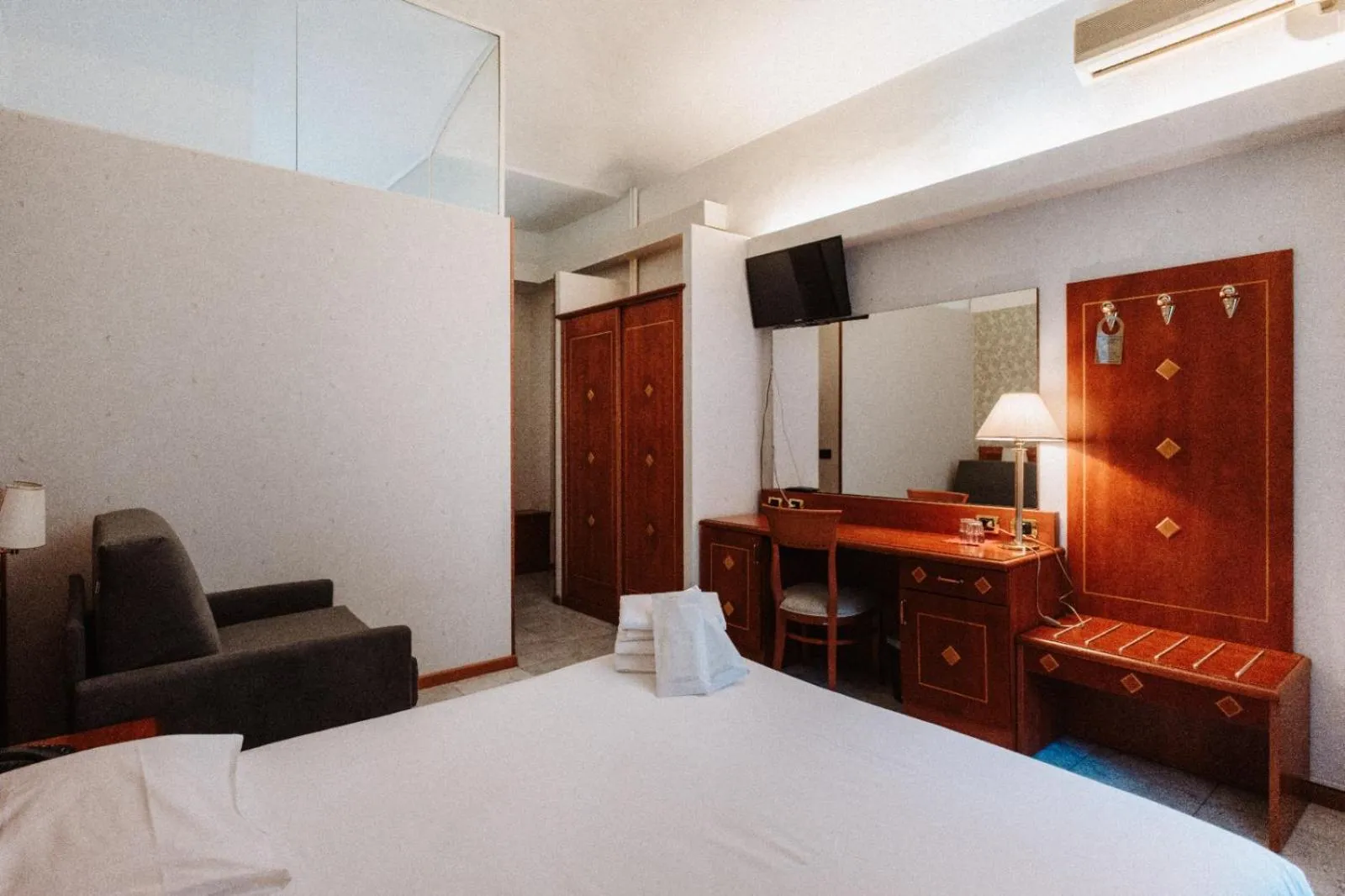 Bed in Hotel Chelsea