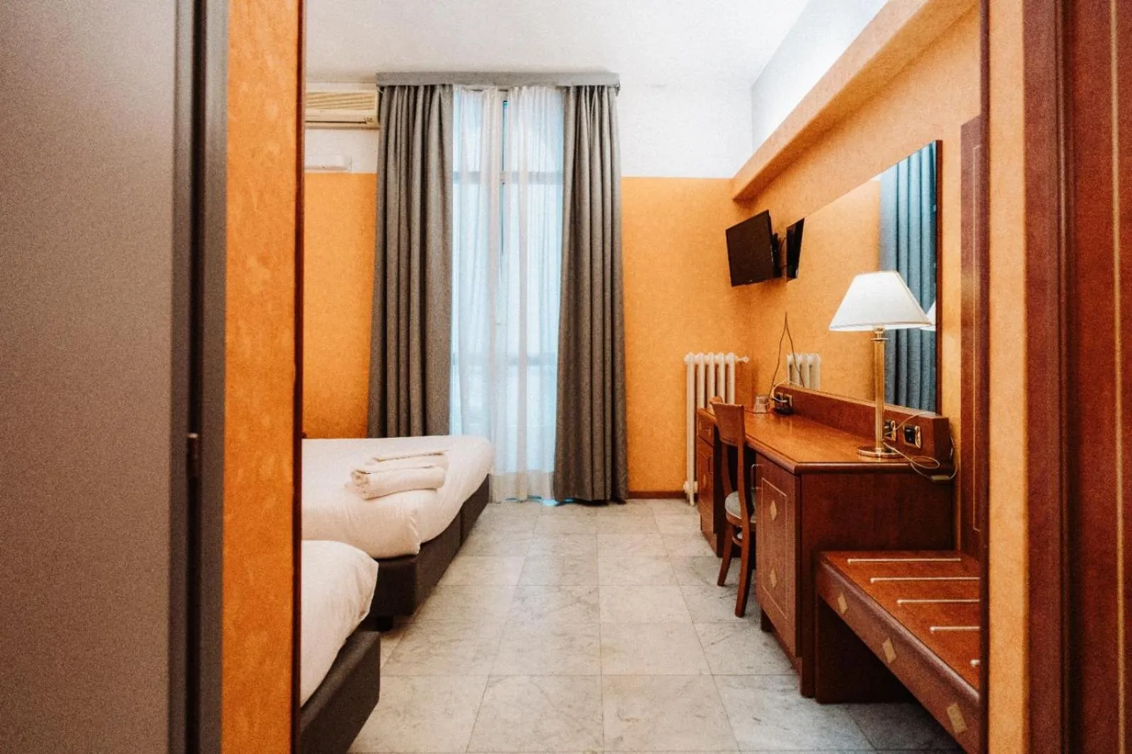 Bed in Hotel Chelsea