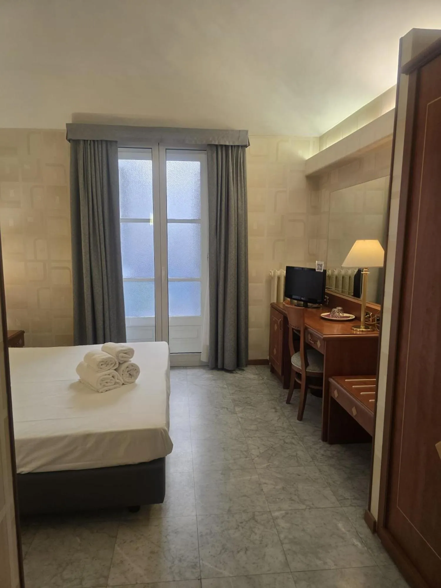 Bed in Hotel Chelsea