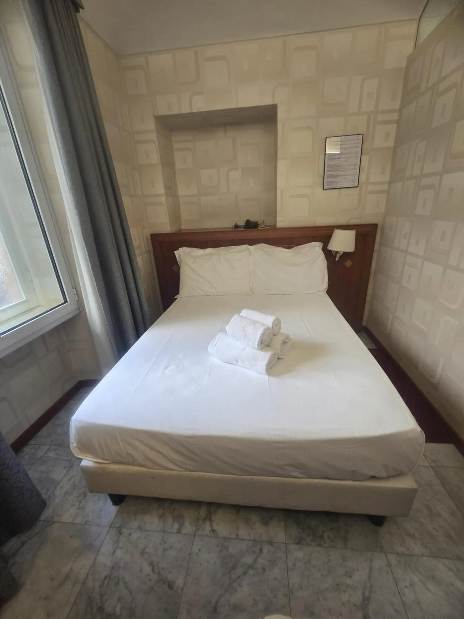 Bed in Hotel Chelsea