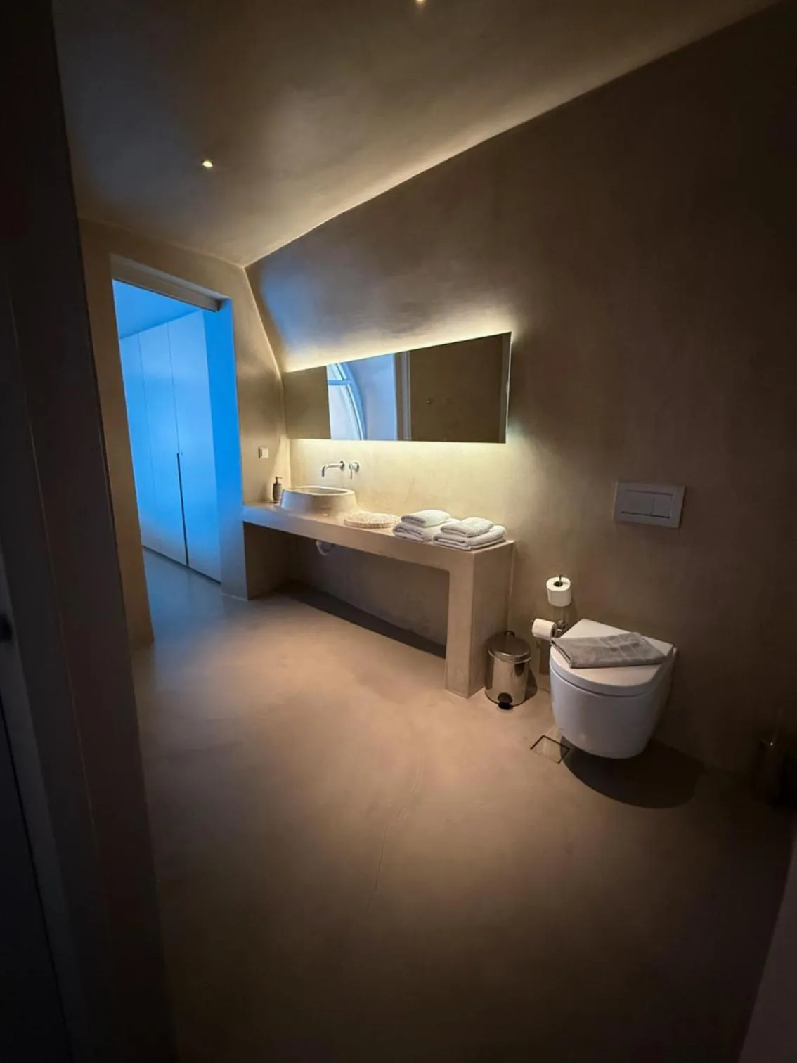 Toilet in Aesthesis Boutique Villas Firostefani